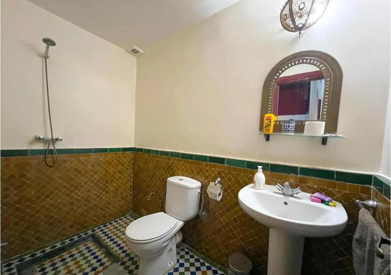 Shower in Riad Dar Iman