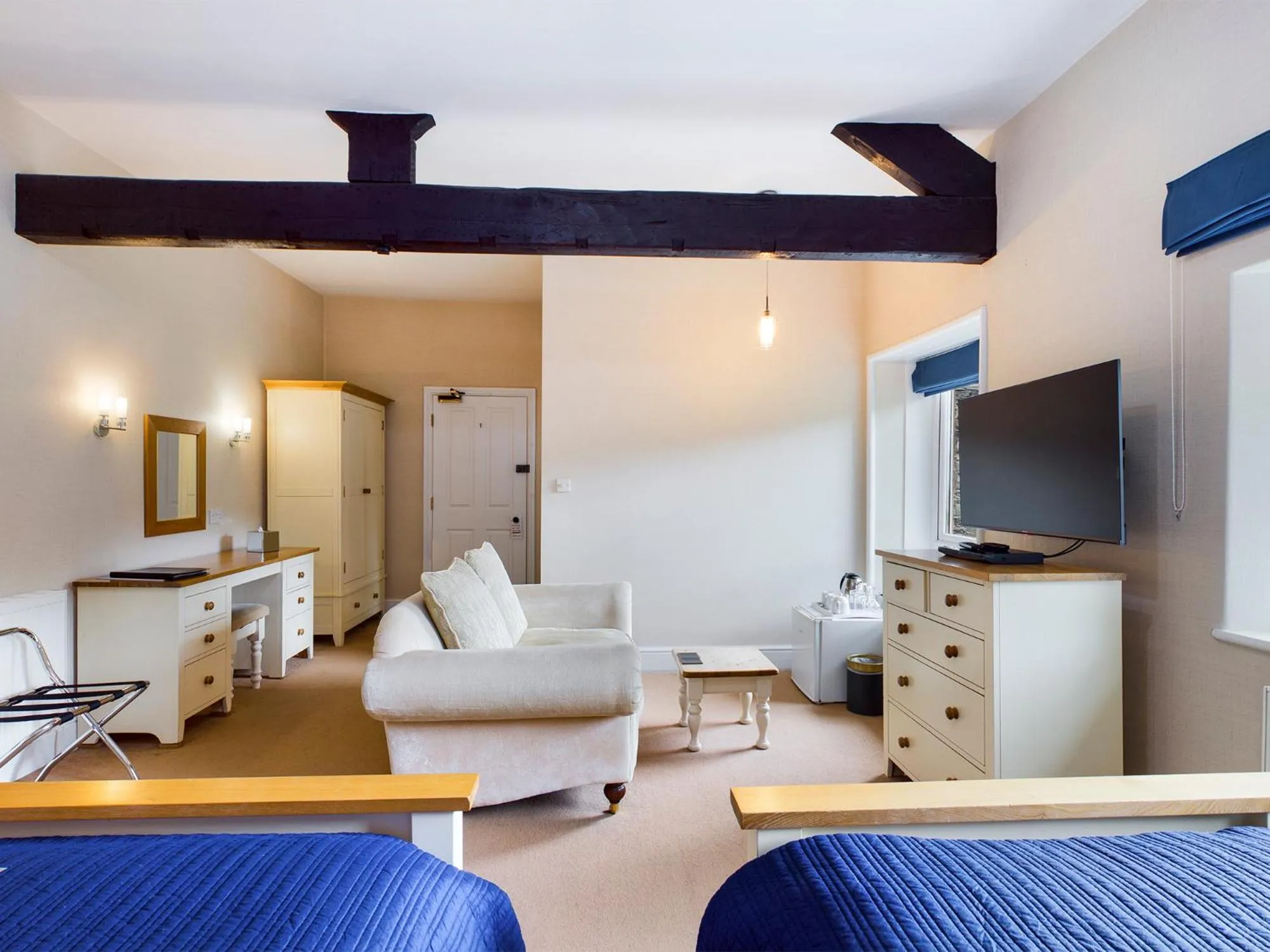 Seating area, Bed in Crow How Country Guest House