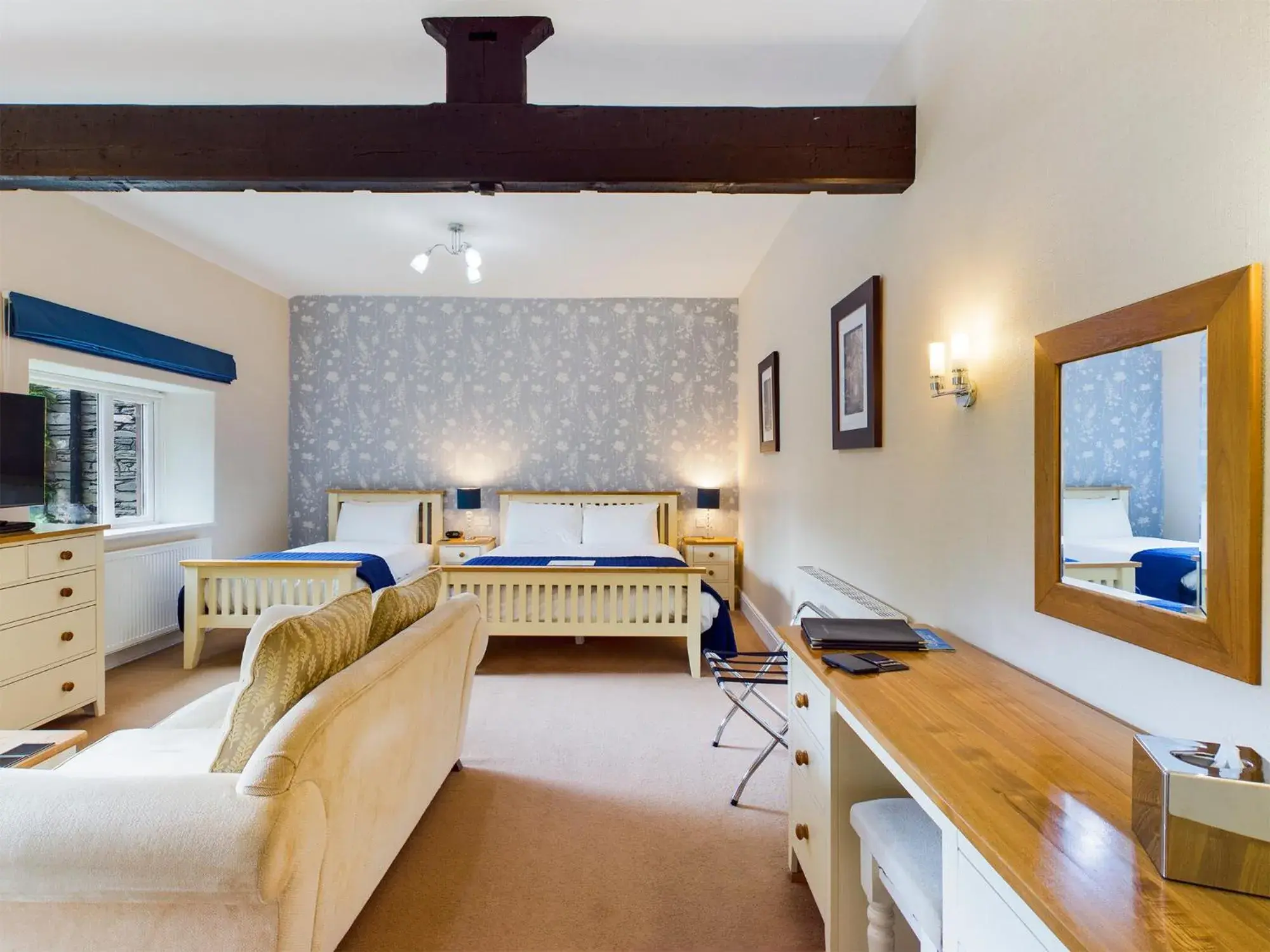 Superior Triple Room in Crow How Country Guest House Superior Triple Room in Crow How Country Guest House