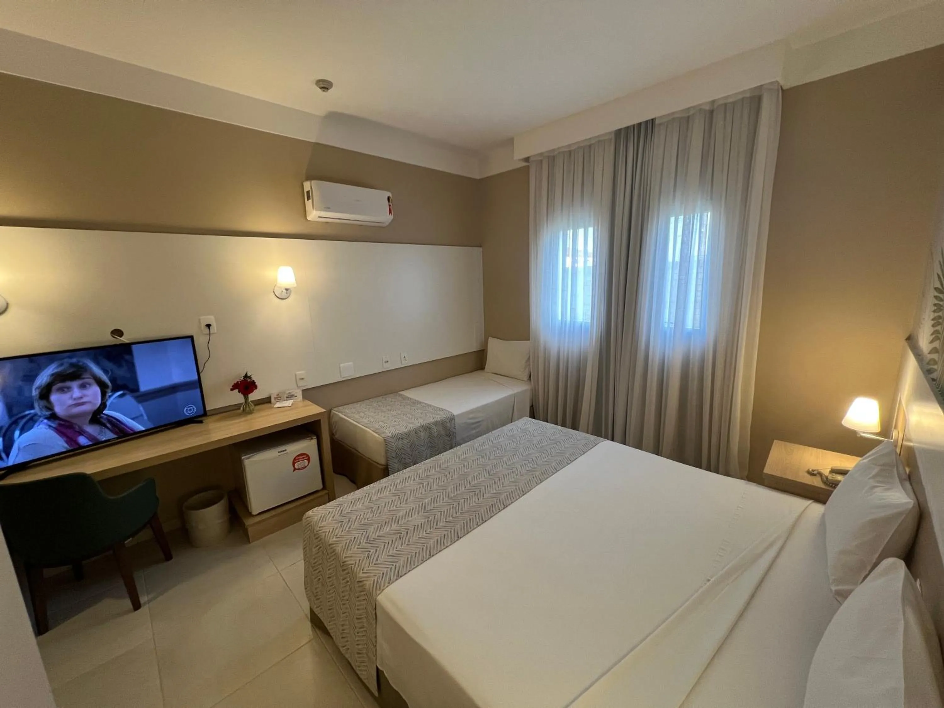 Bedroom, Bed in Fildi Hotel