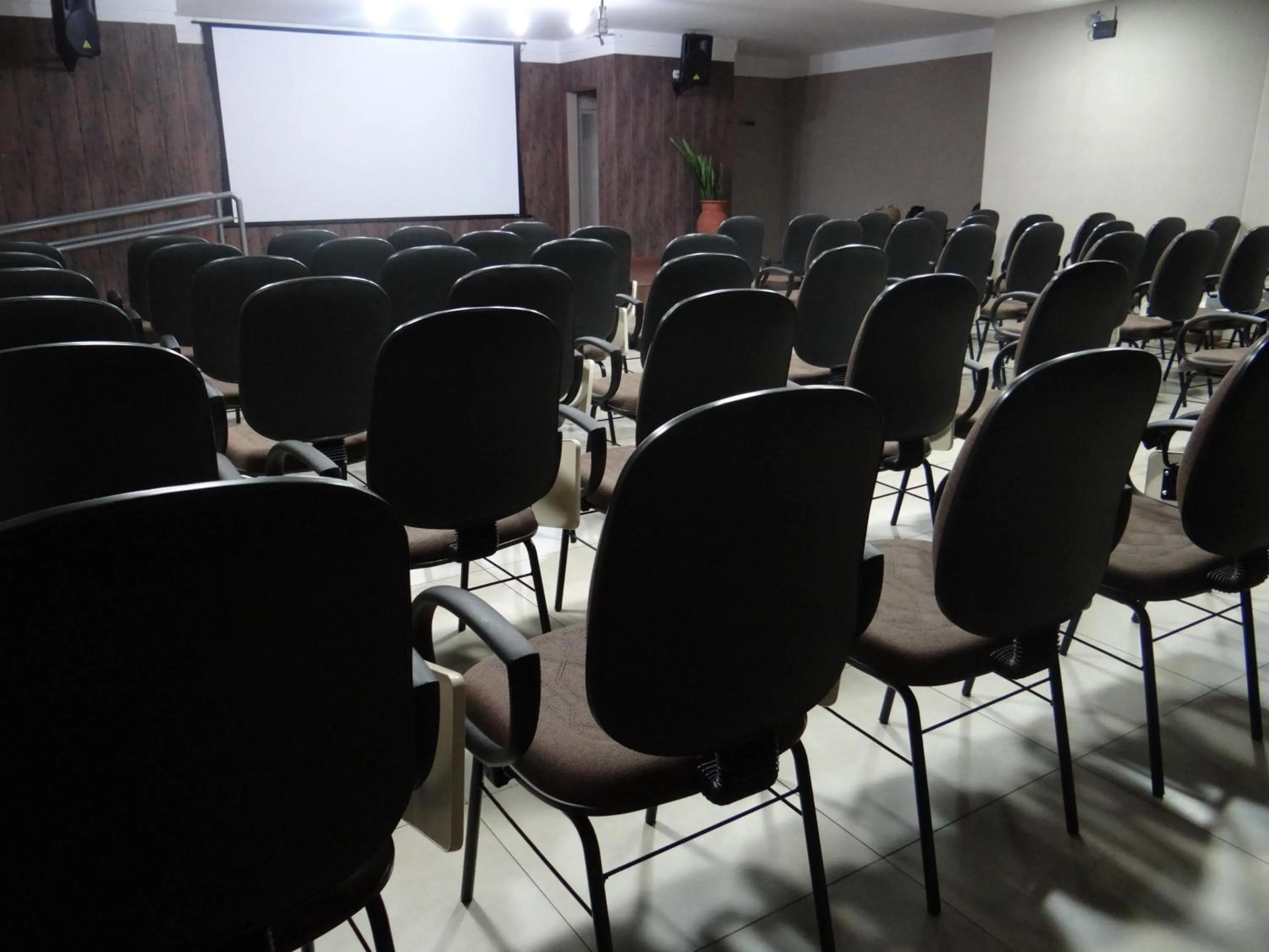 Business facilities in Bravo City Hotel Dourados