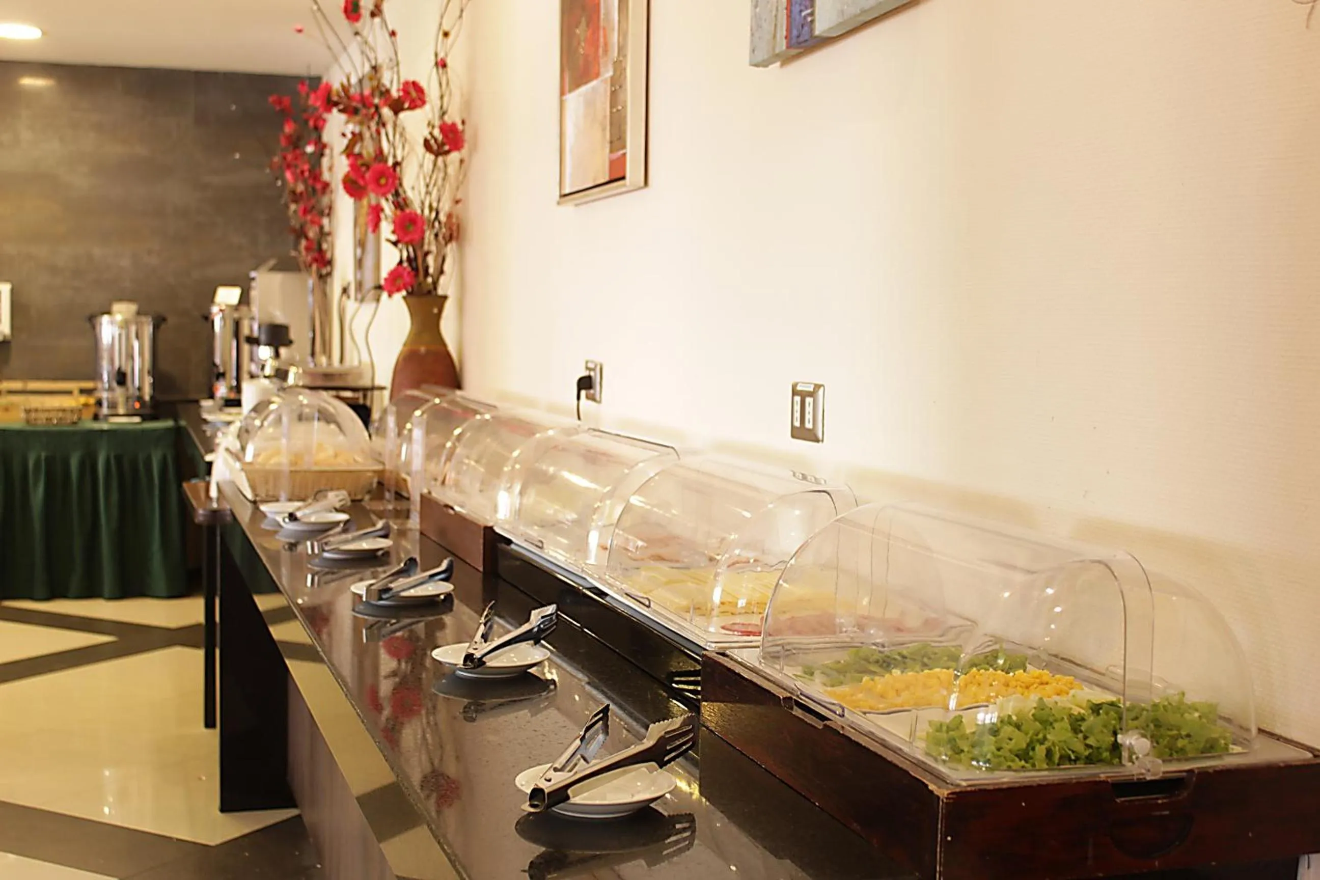 Buffet breakfast in Hotel Diego de Almagro Iquique