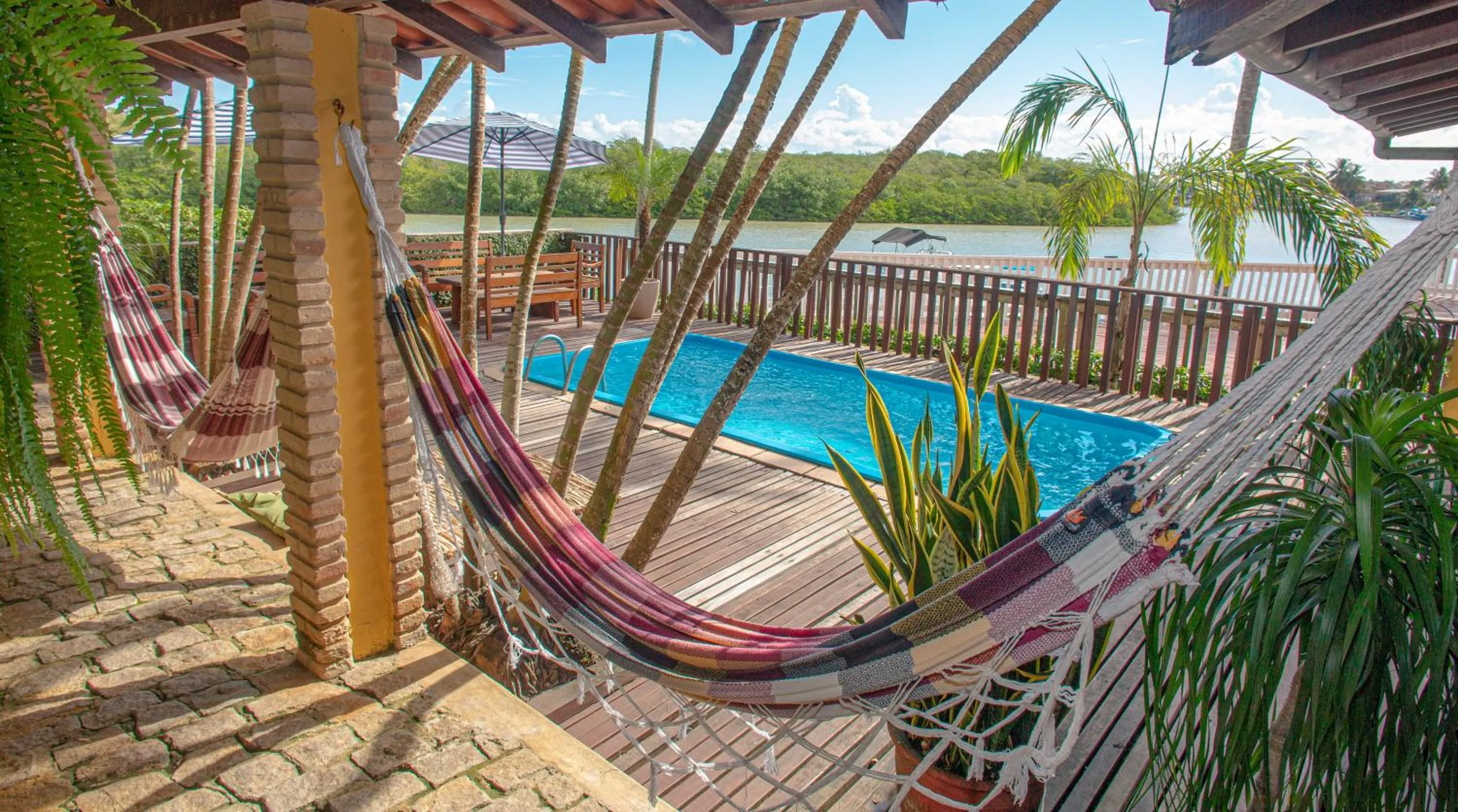 Pousada Canto do Rio