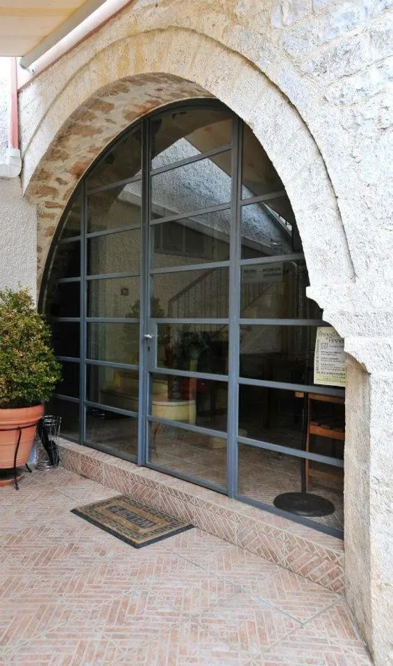 Property building in Filyra