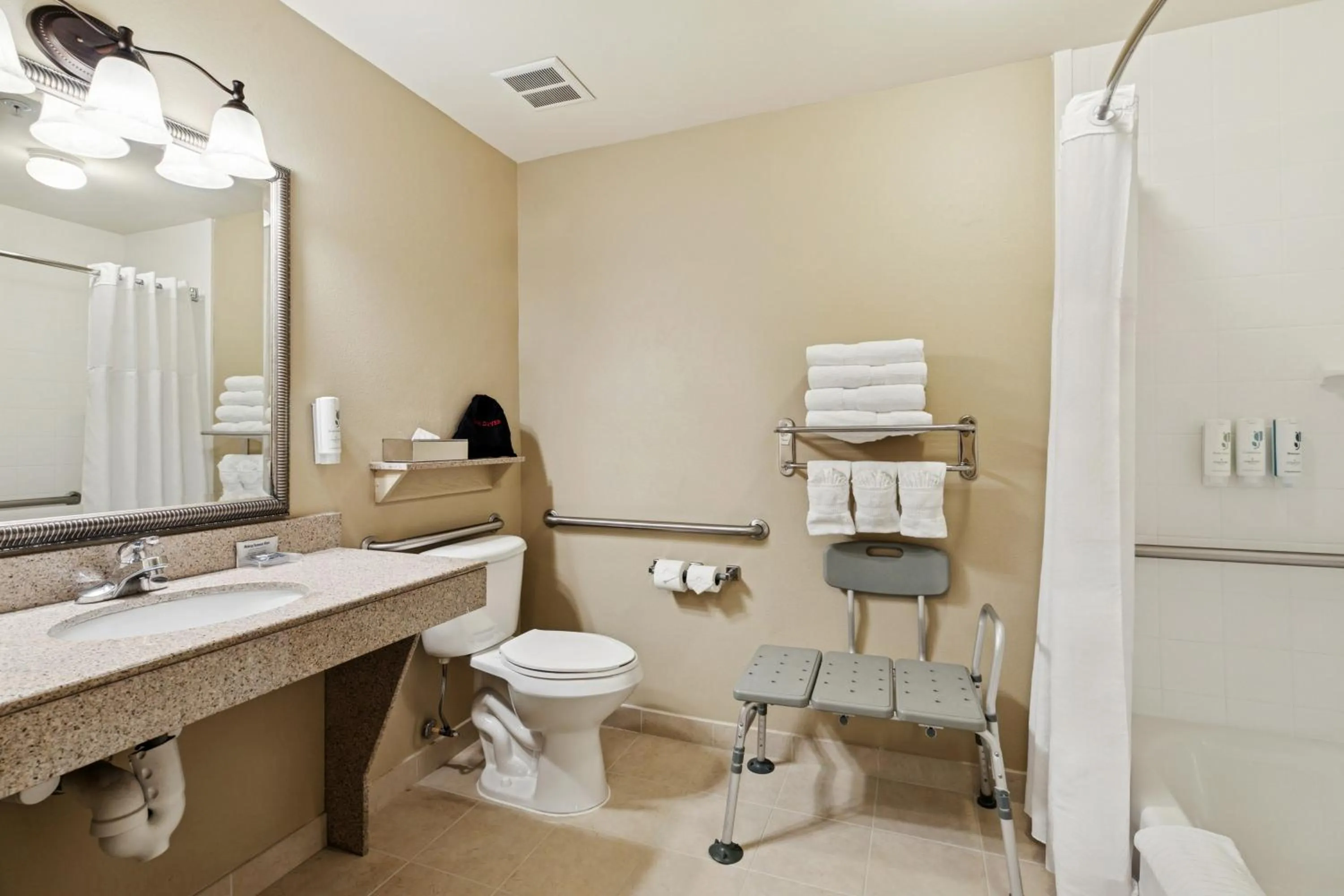 Country Inn & Suites by Radisson, Covington, LA