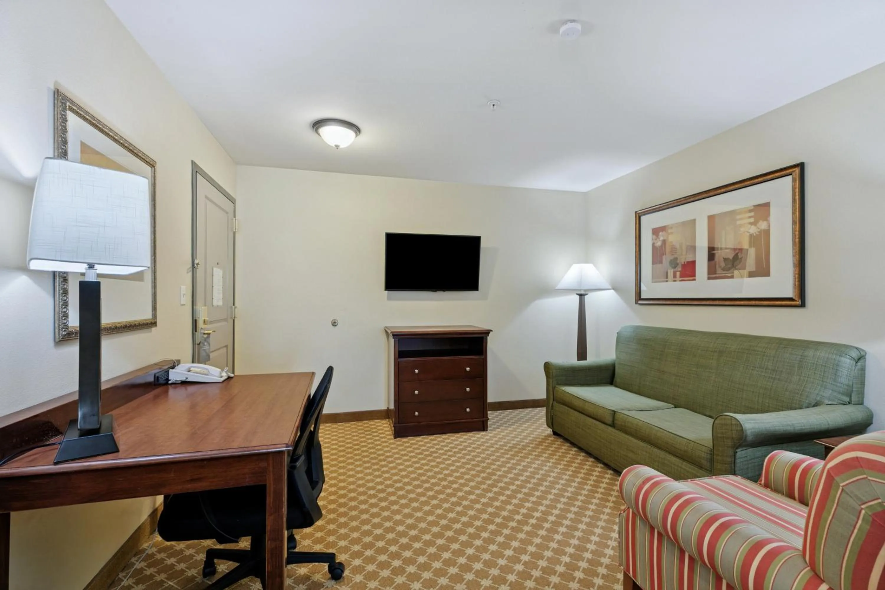 Country Inn & Suites by Radisson, Covington, LA