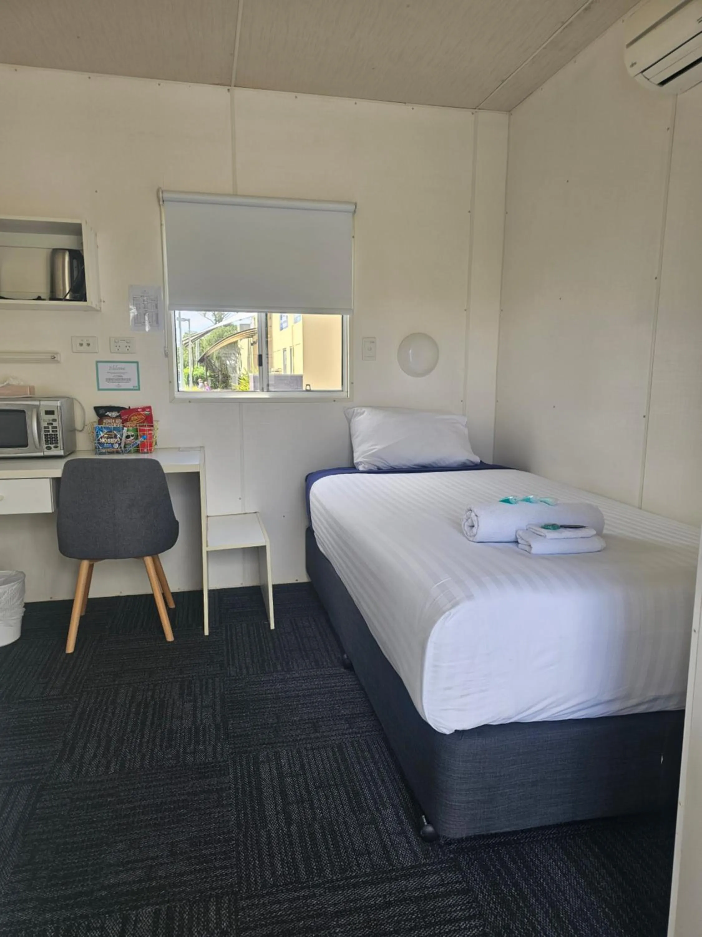 Bed in Hive Hotel, Moruya