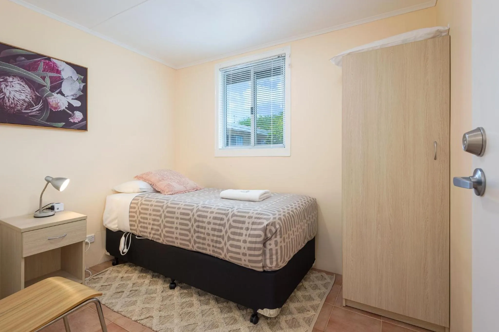 Bed in Albany Holiday Units