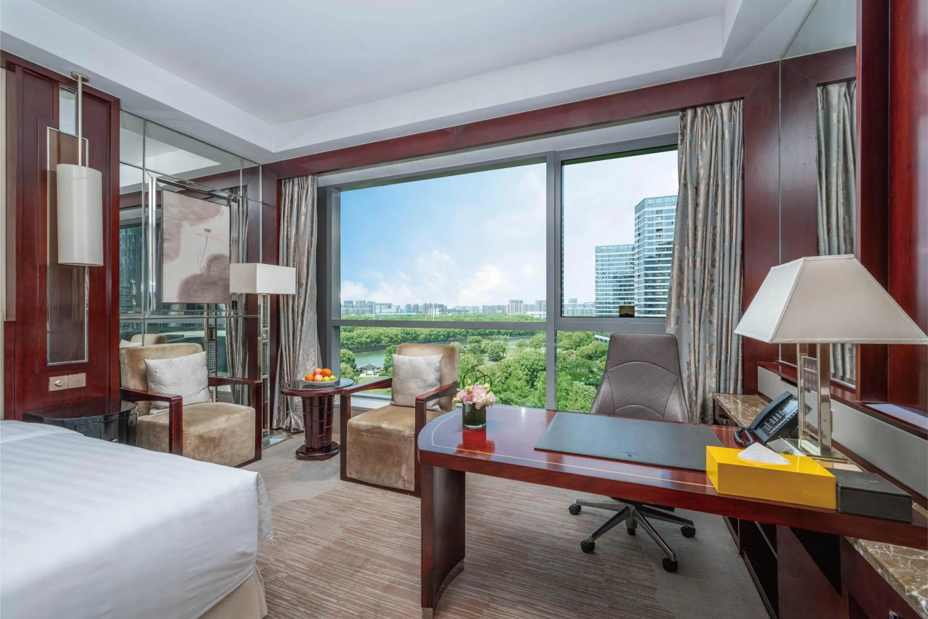 Photo of the whole room, Bed in Pan Pacific Ningbo