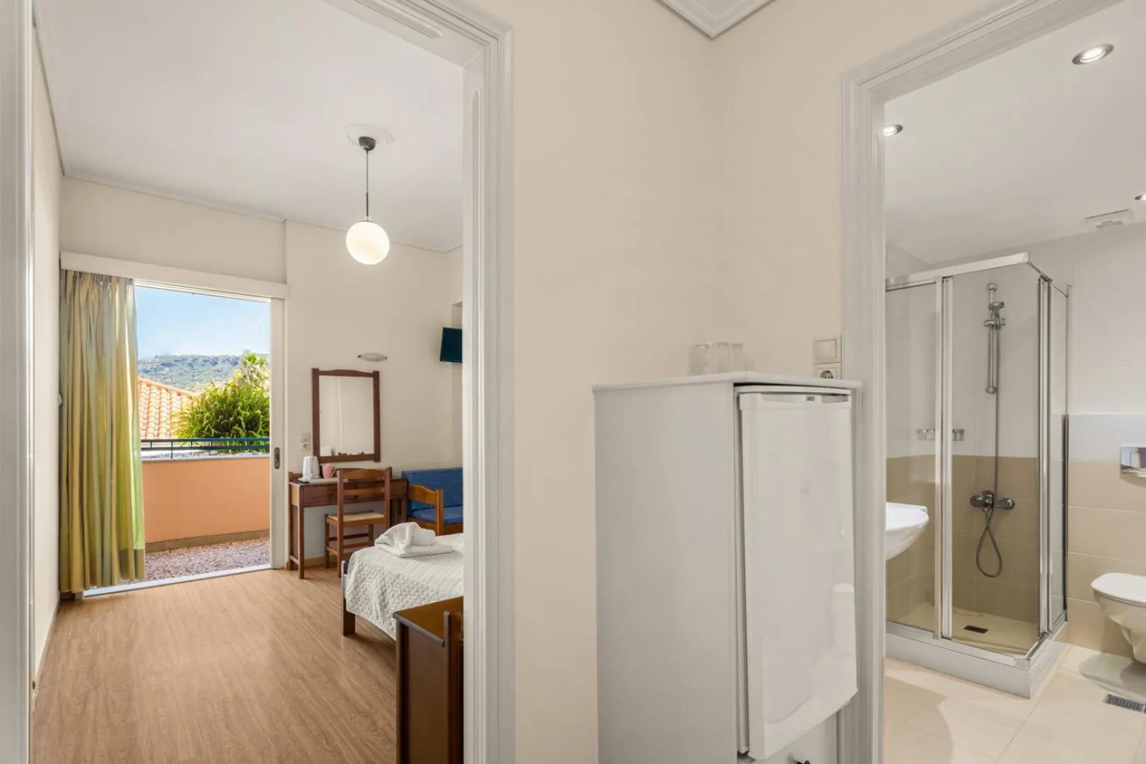 Bathroom in Lefktron Hotel