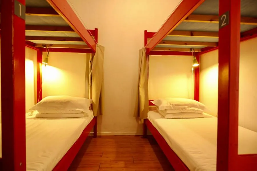 Bed in Peking Youth Hostel