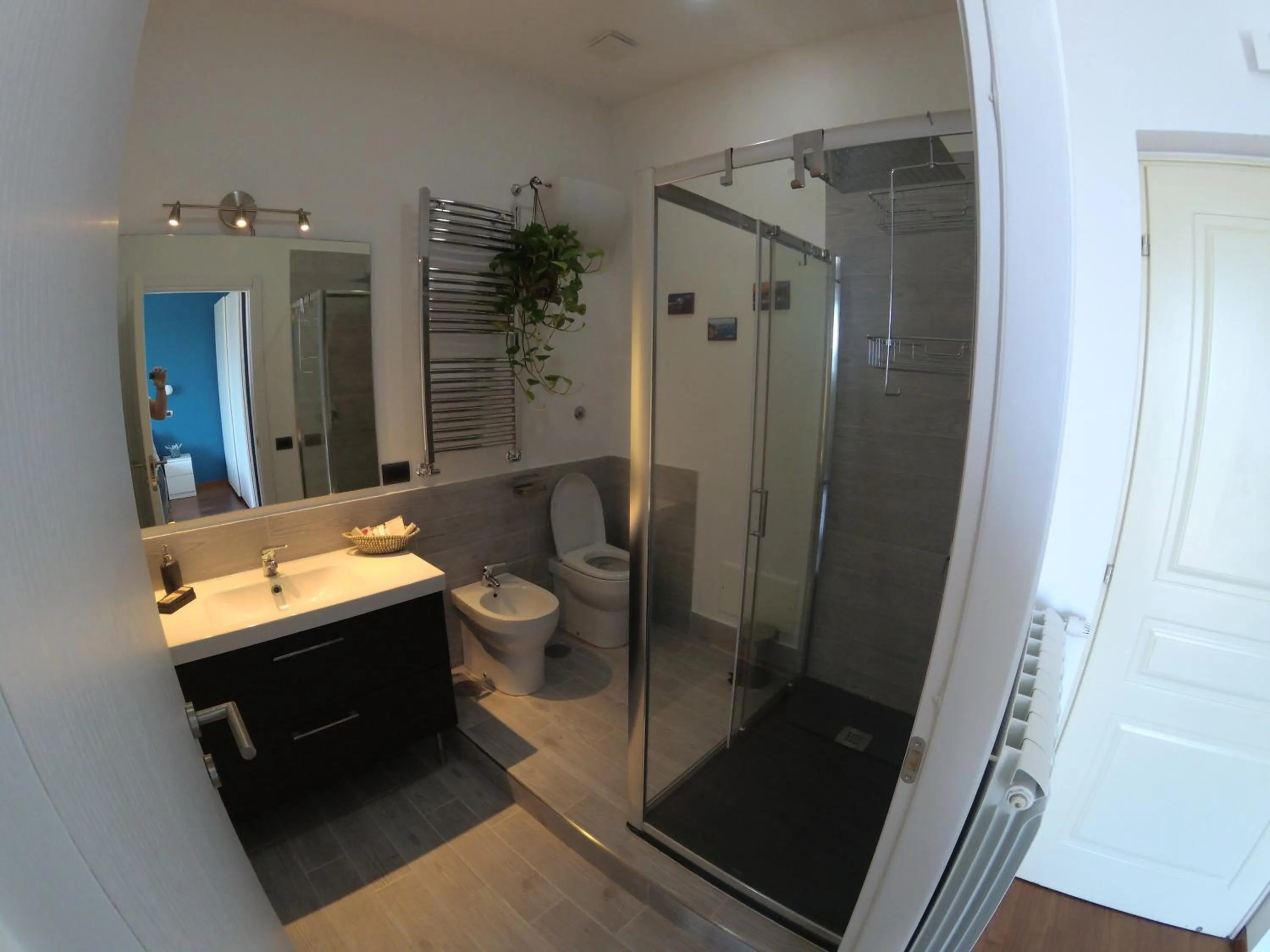 Shower in B&B Musica e Mare