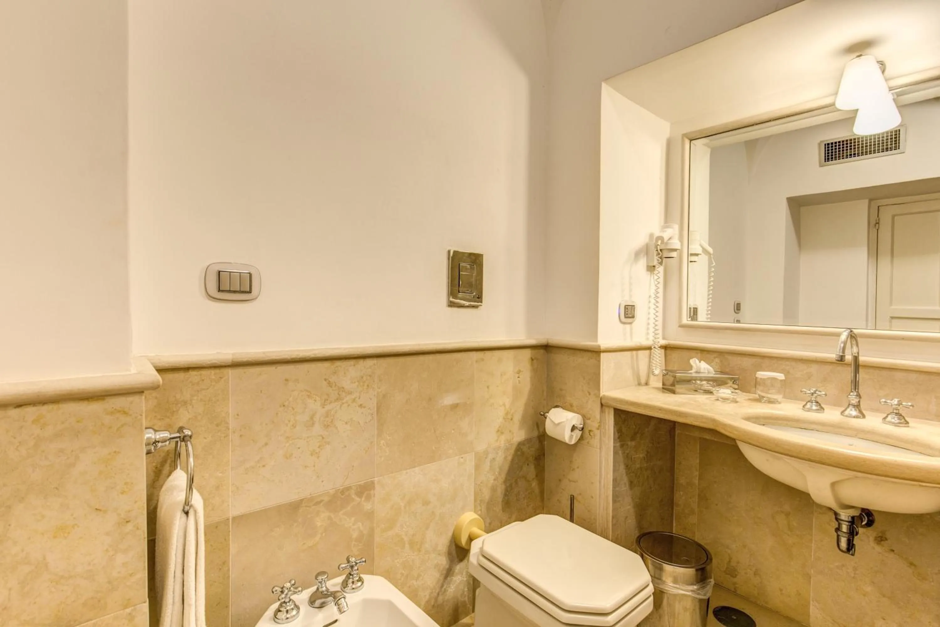 Bathroom in Villa Calypso