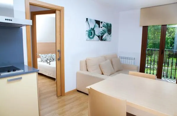 Day, Bed in Apartahotel Castejón de Sos