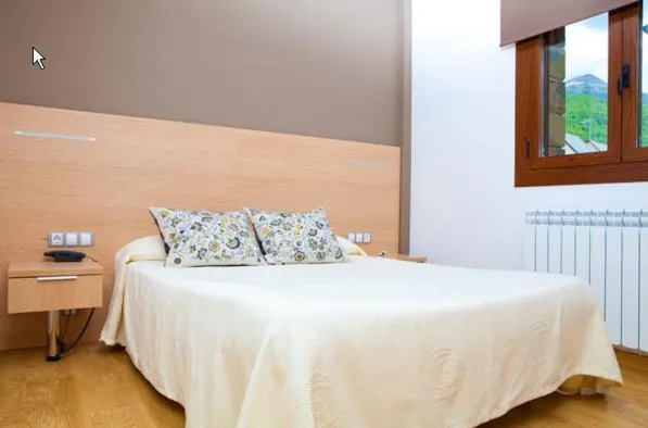 Day, Bed in Apartahotel Castejón de Sos