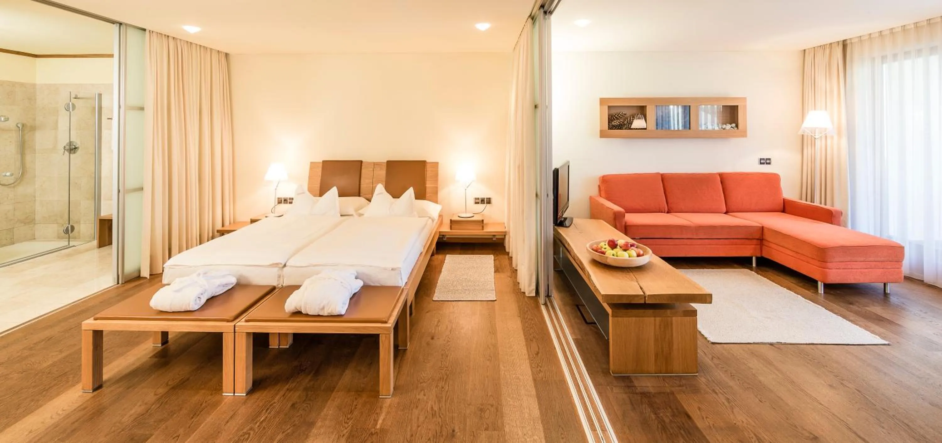 Photo of the whole room, Bed in Schgaguler Hotel