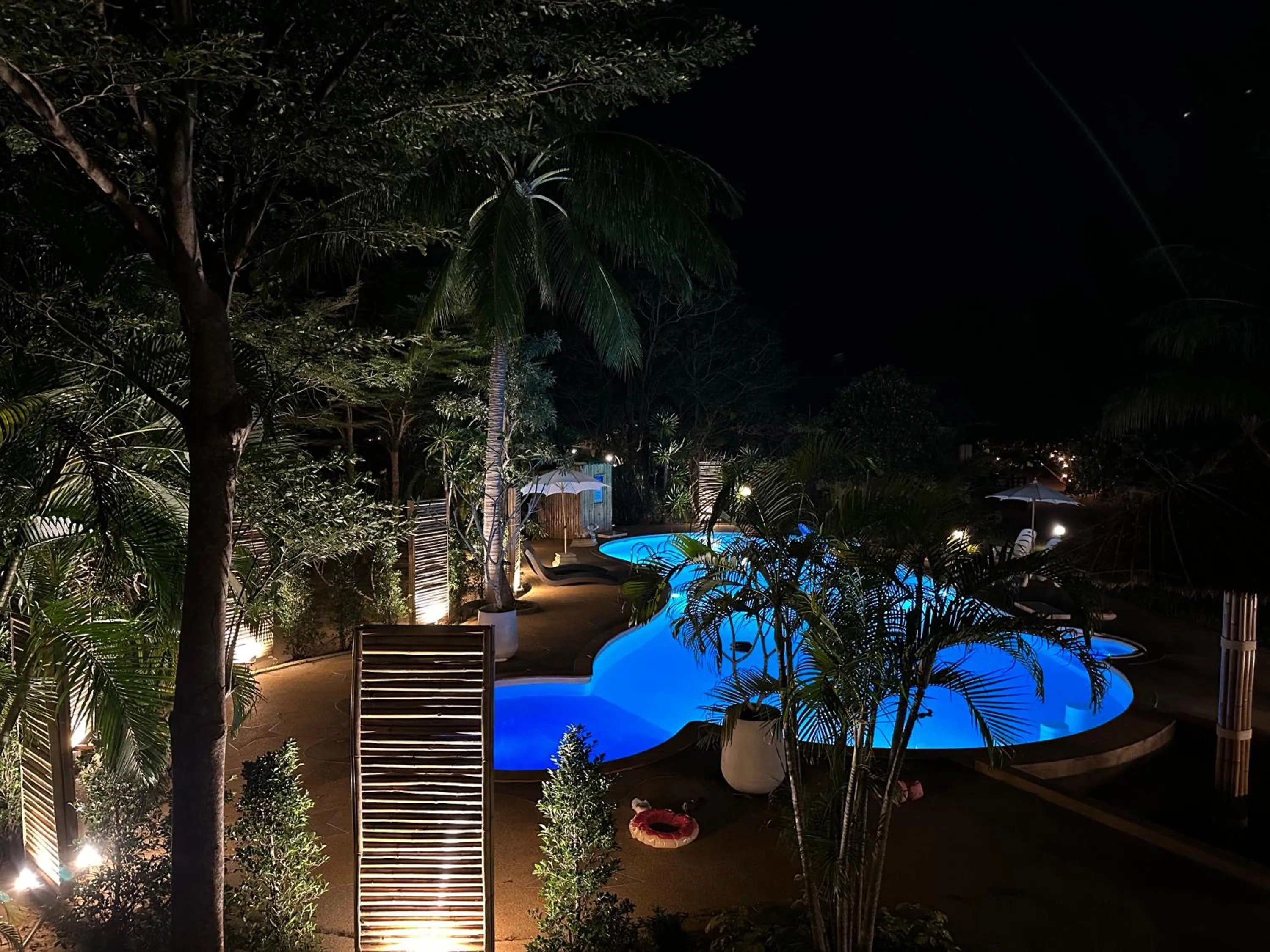 Phangka Paradise Resort