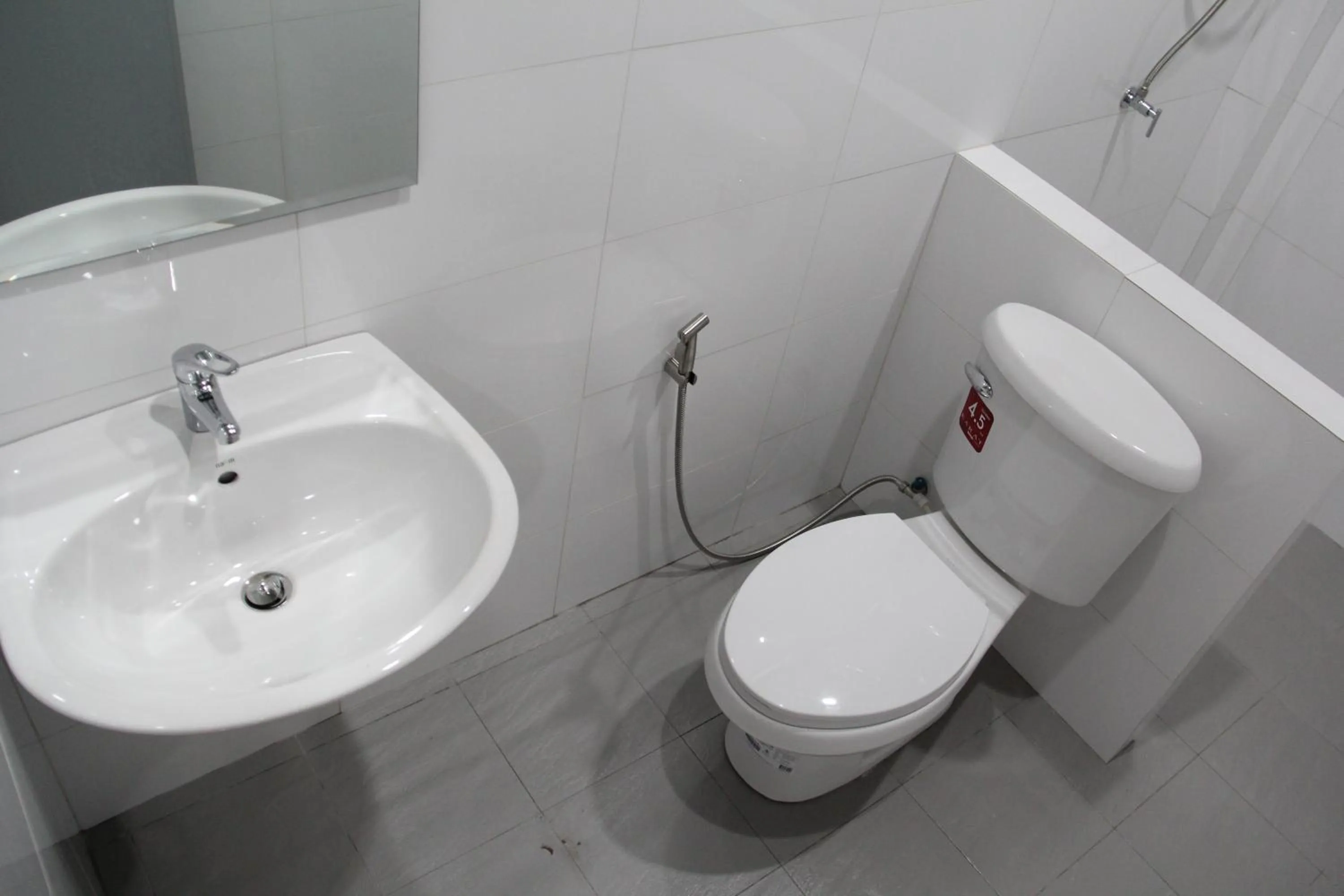 Toilet in Yangyai Garden Lodge