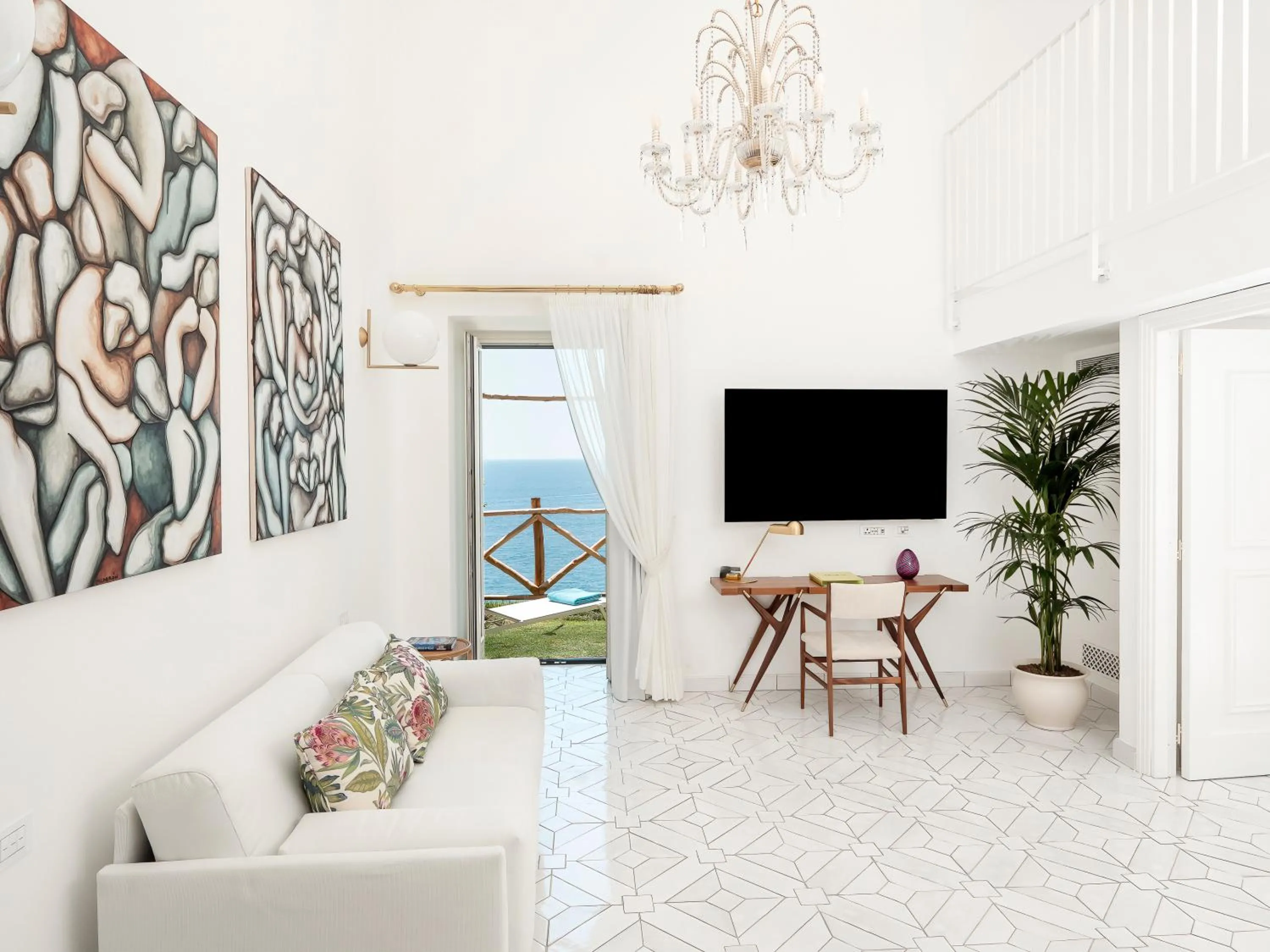 Seating area in Hotel Santa Caterina