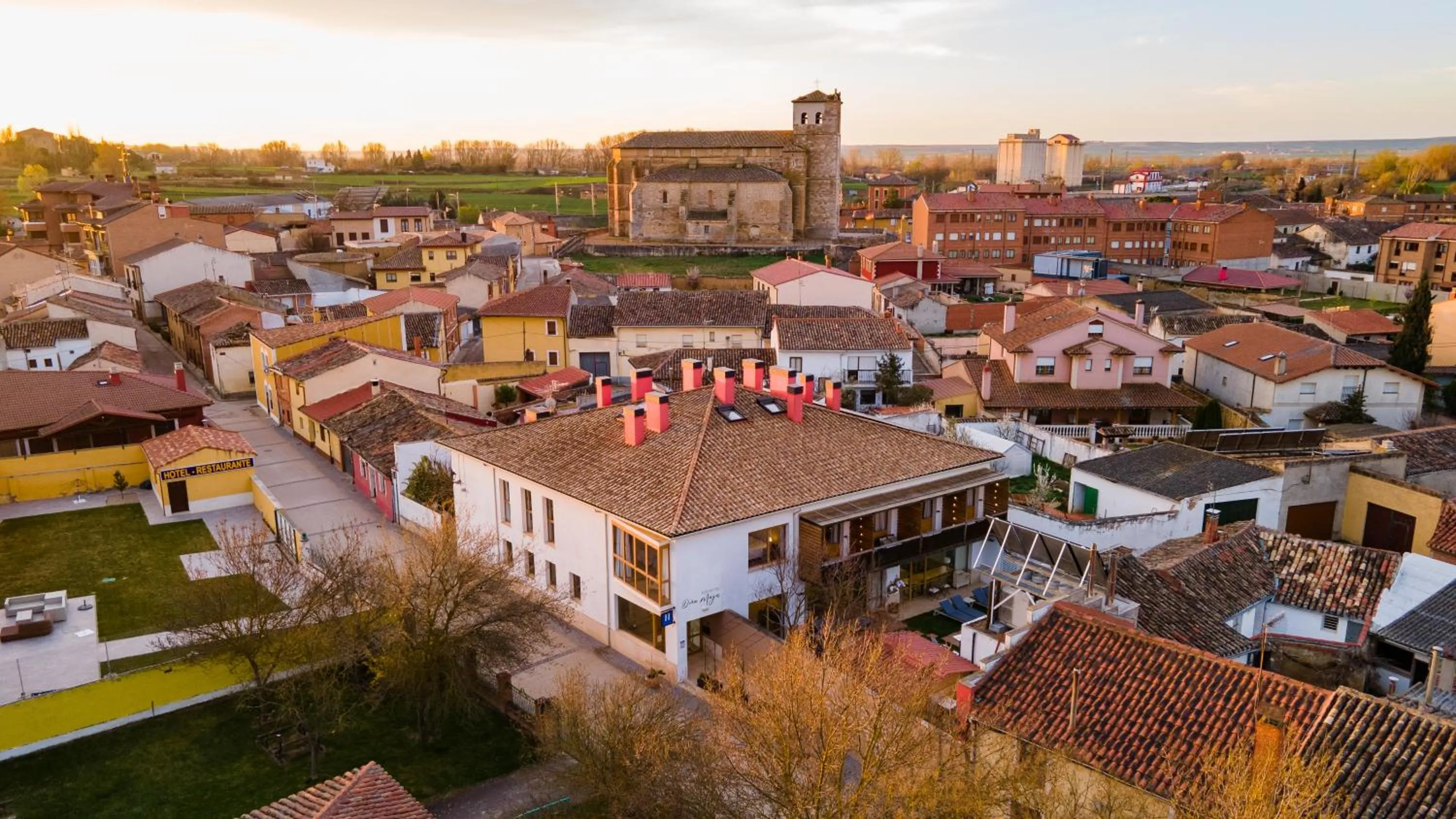 Property building in Eco-Hotel Doña Mayor