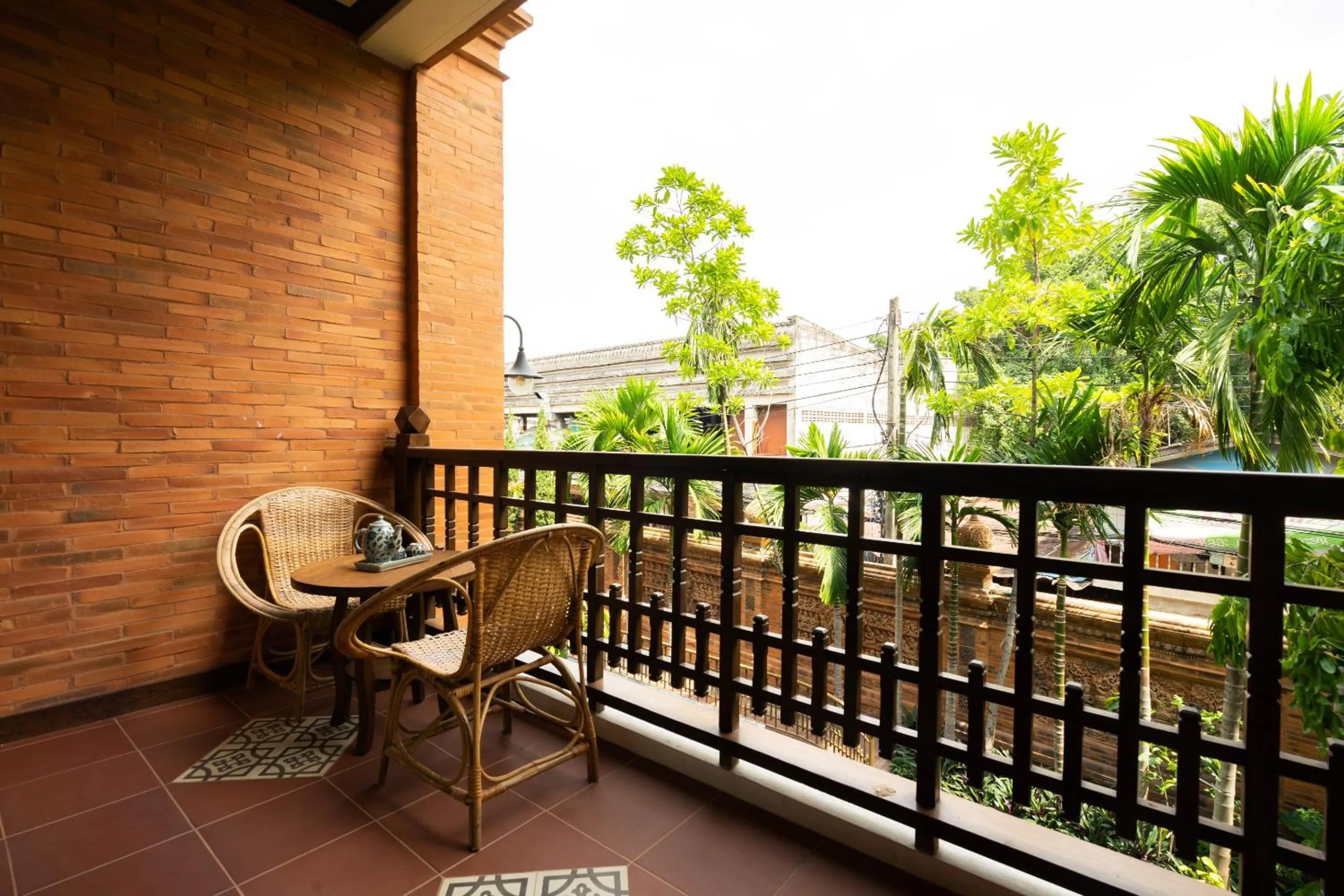 Balcony/Terrace in Phor Liang Meun Terracotta Arts