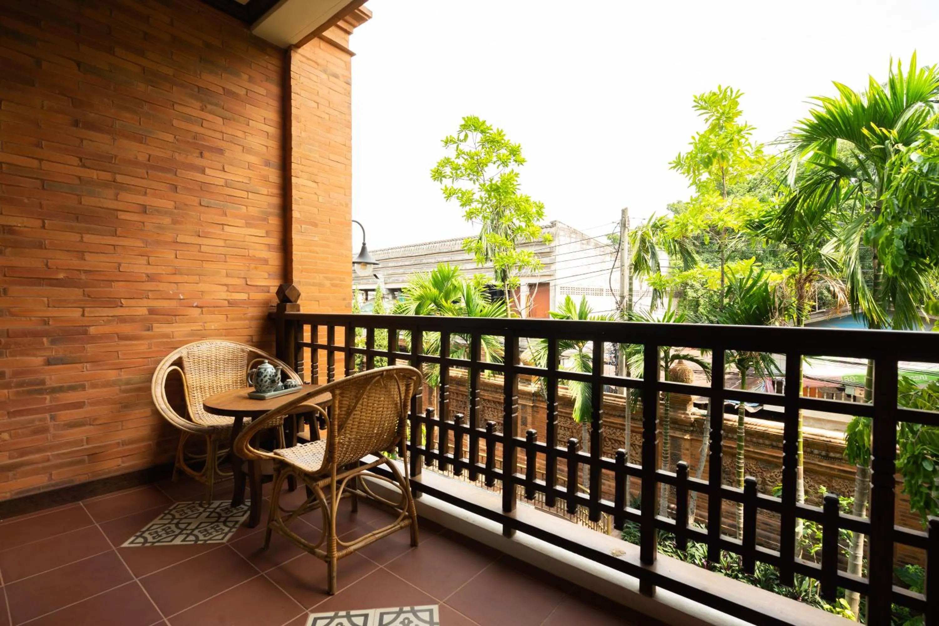 Balcony/Terrace in Phor Liang Meun Terracotta Arts