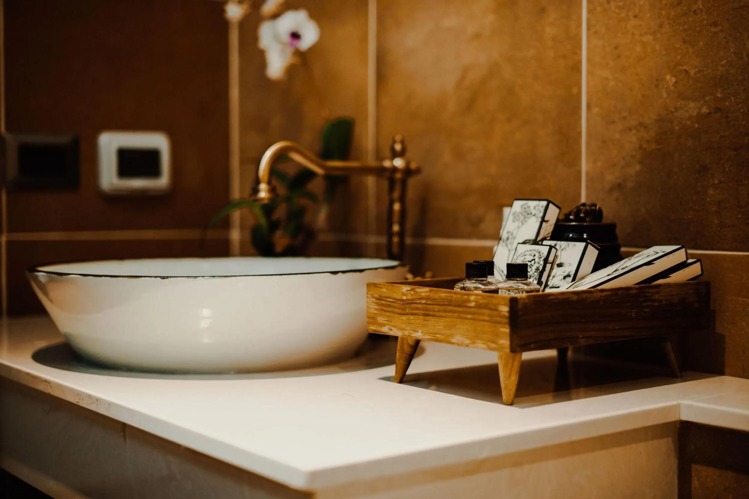 Bathroom in Phor Liang Meun Terracotta Arts