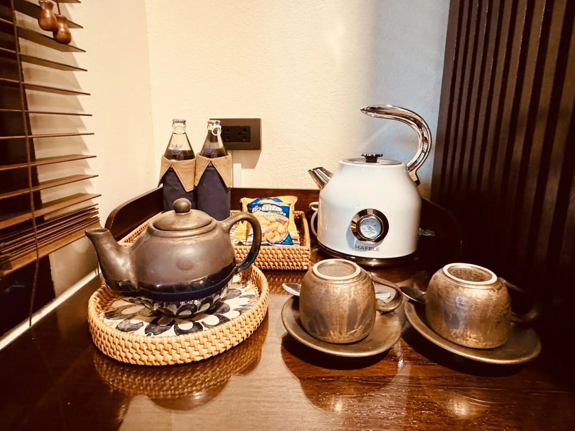 Coffee/tea facilities in Phor Liang Meun Terracotta Arts