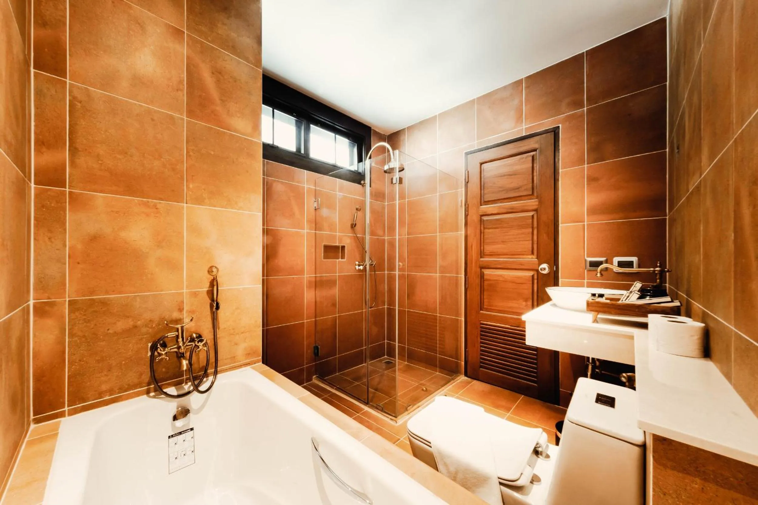 Shower in Phor Liang Meun Terracotta Arts