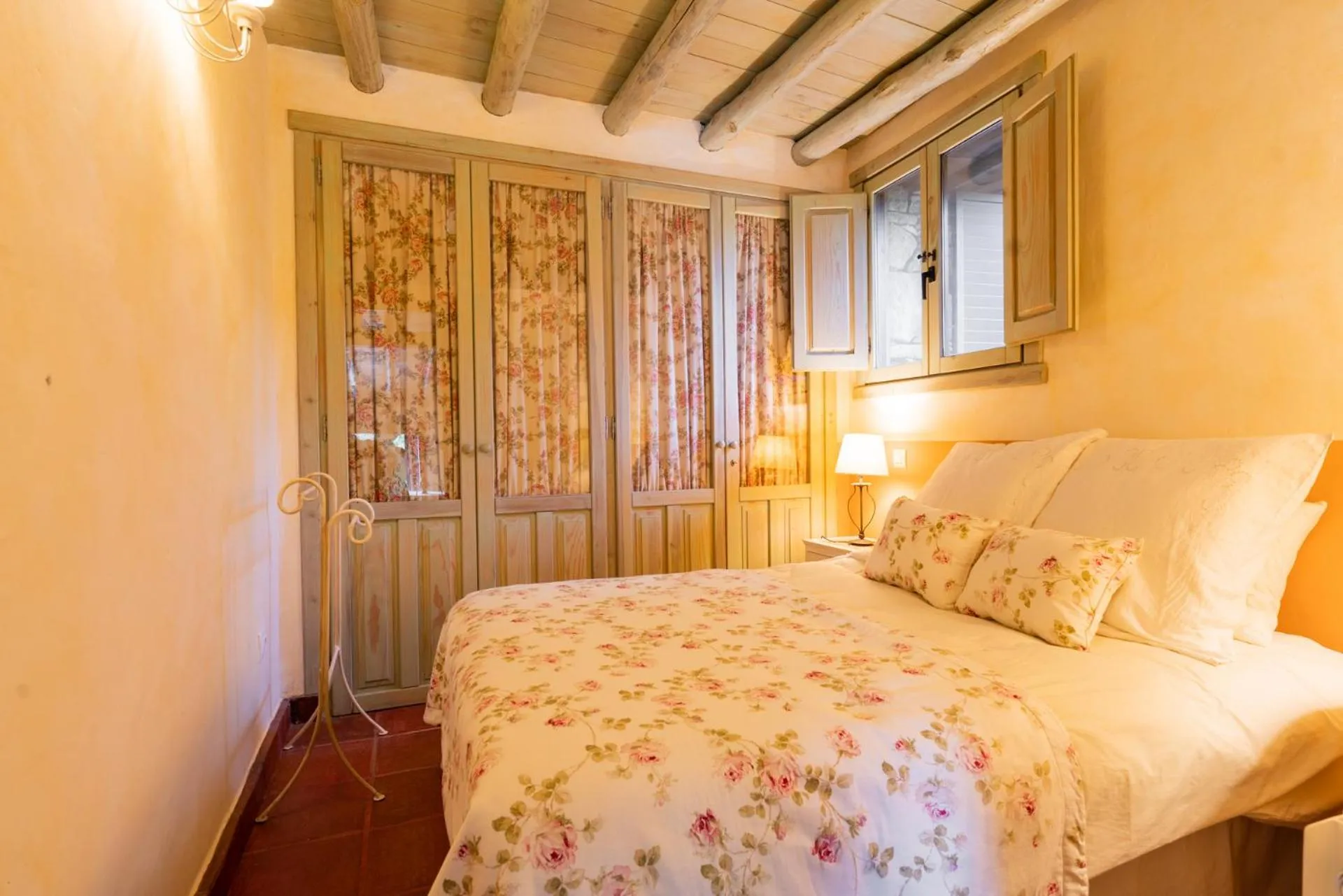 Bed in Posada Real La Casa de Arriba