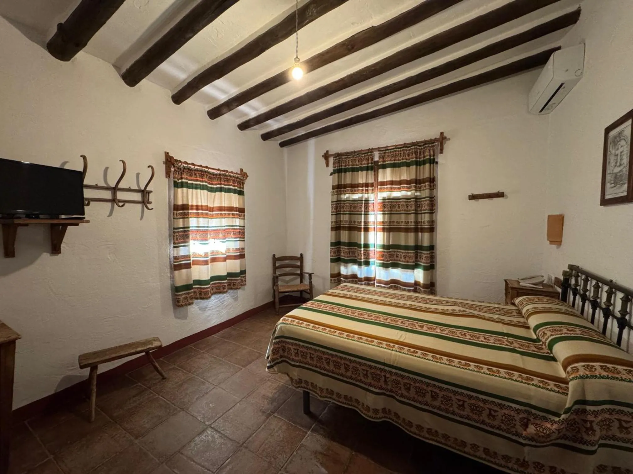 Bed in Posada de Jose Mª El Tempranillo