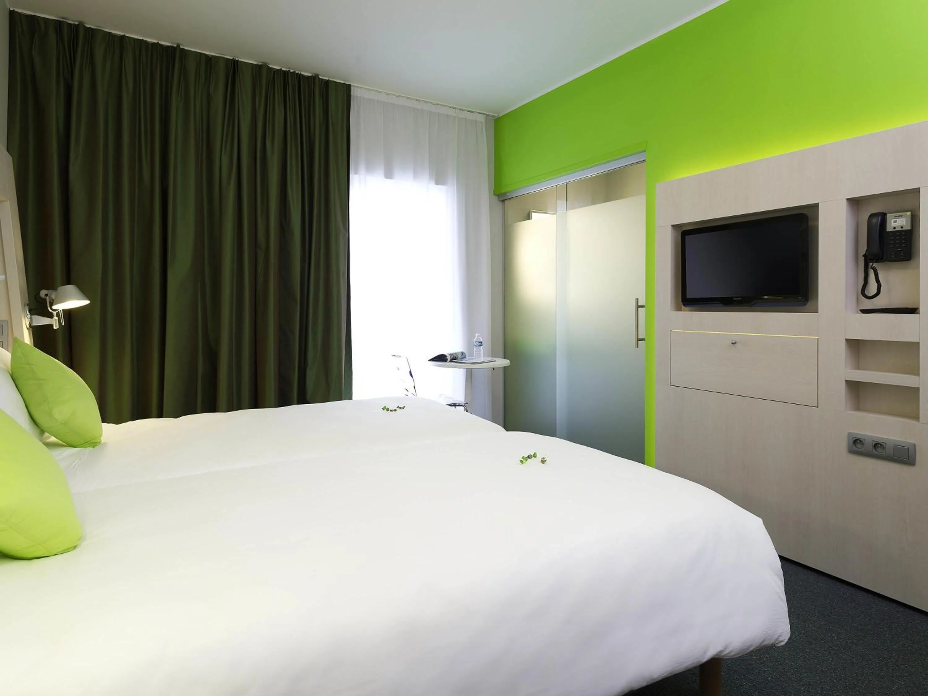 Bedroom, Bed in Ibis Styles Nivelles