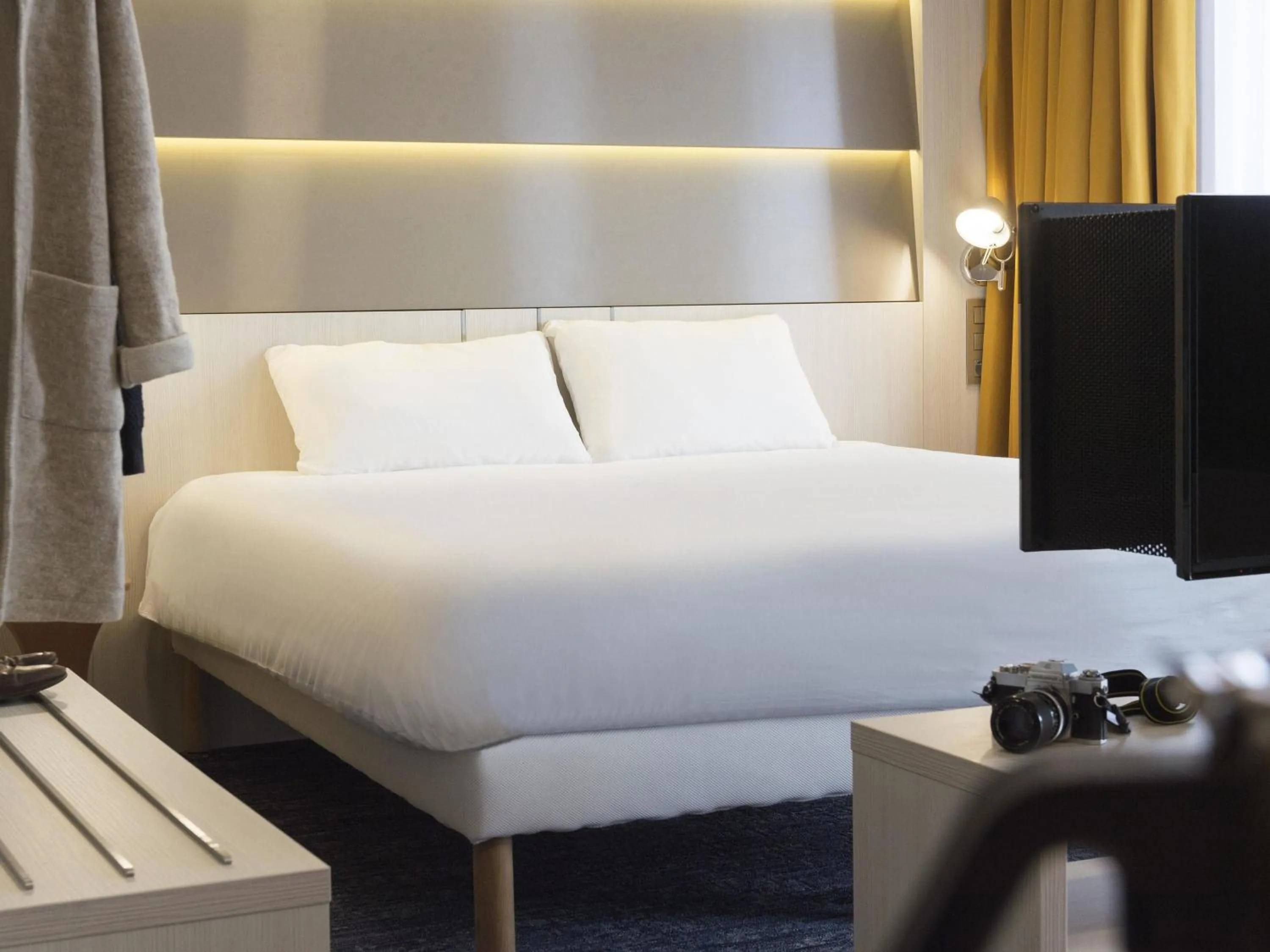 Bedroom, Bed in Ibis Styles Nivelles