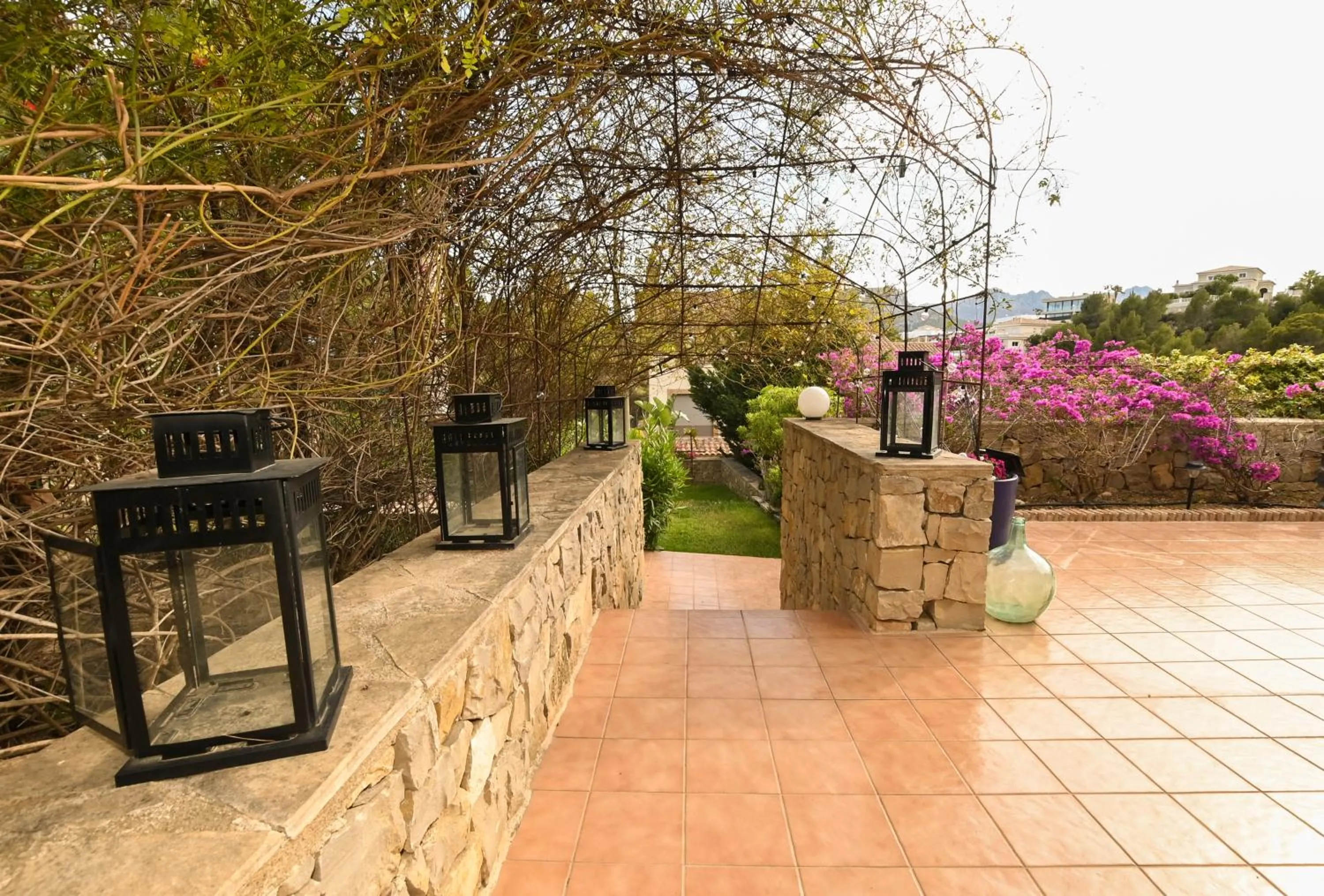 Garden in Villa Alegre Playa Calpe Grupo Terra de Mar, alojamientos con encanto