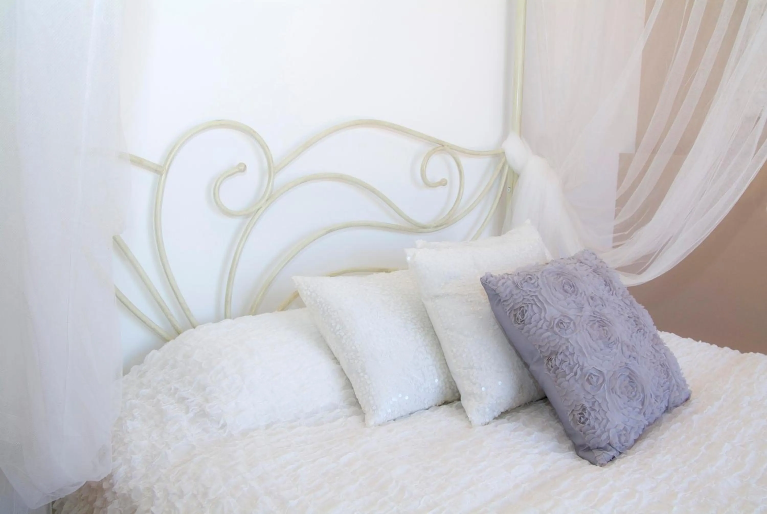 Bedroom, Bed in Villa Alegre Playa Calpe Grupo Terra de Mar, alojamientos con encanto