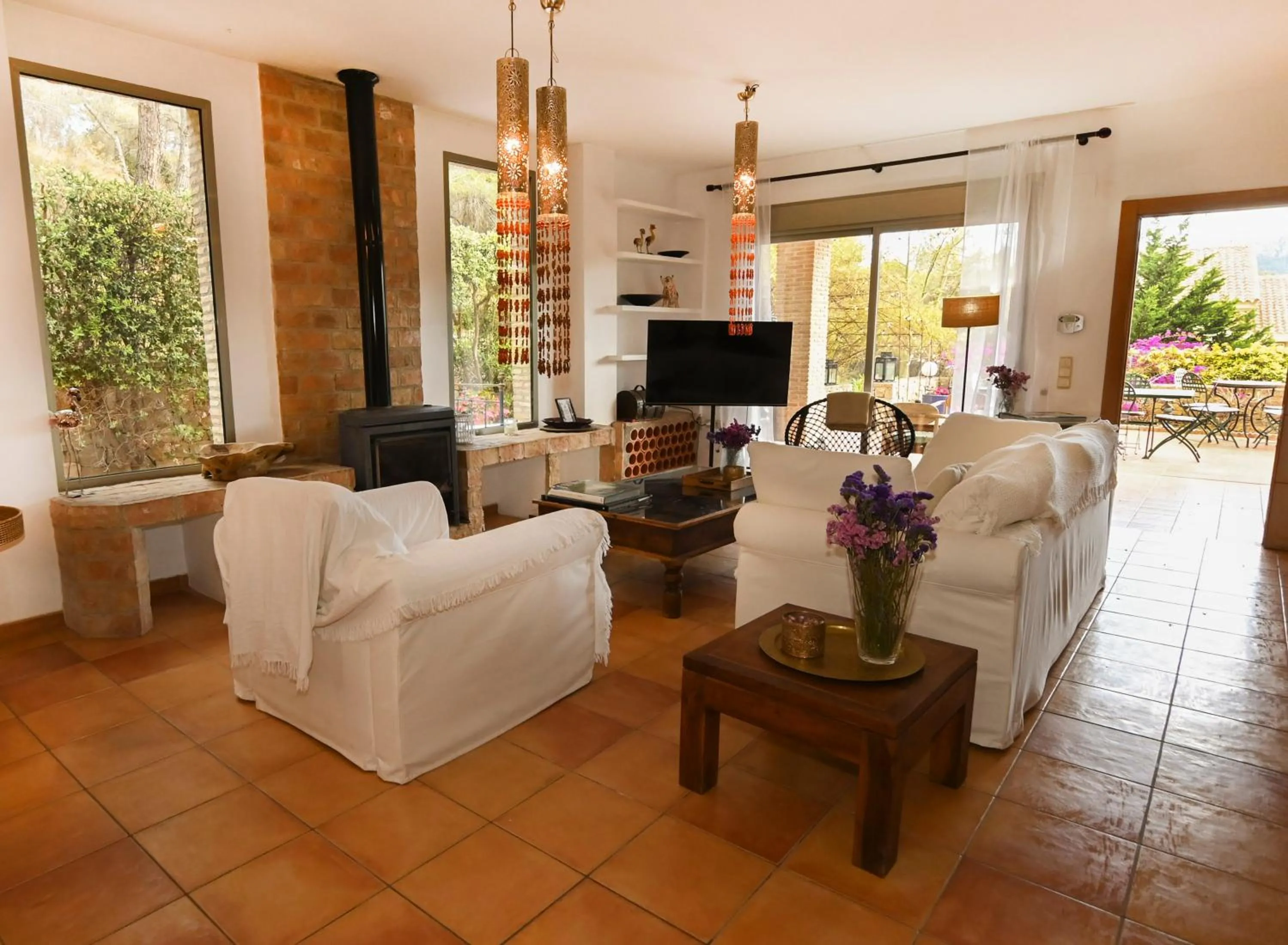 Communal lounge/ TV room in Villa Alegre Playa Calpe Grupo Terra de Mar, alojamientos con encanto