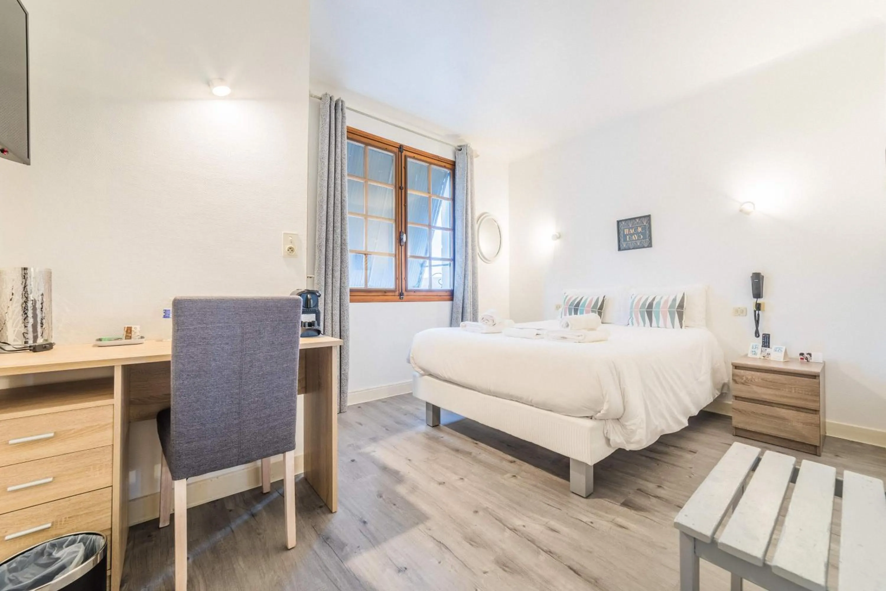 Bed in Logis Hôtel le Relais du Bas Limousin