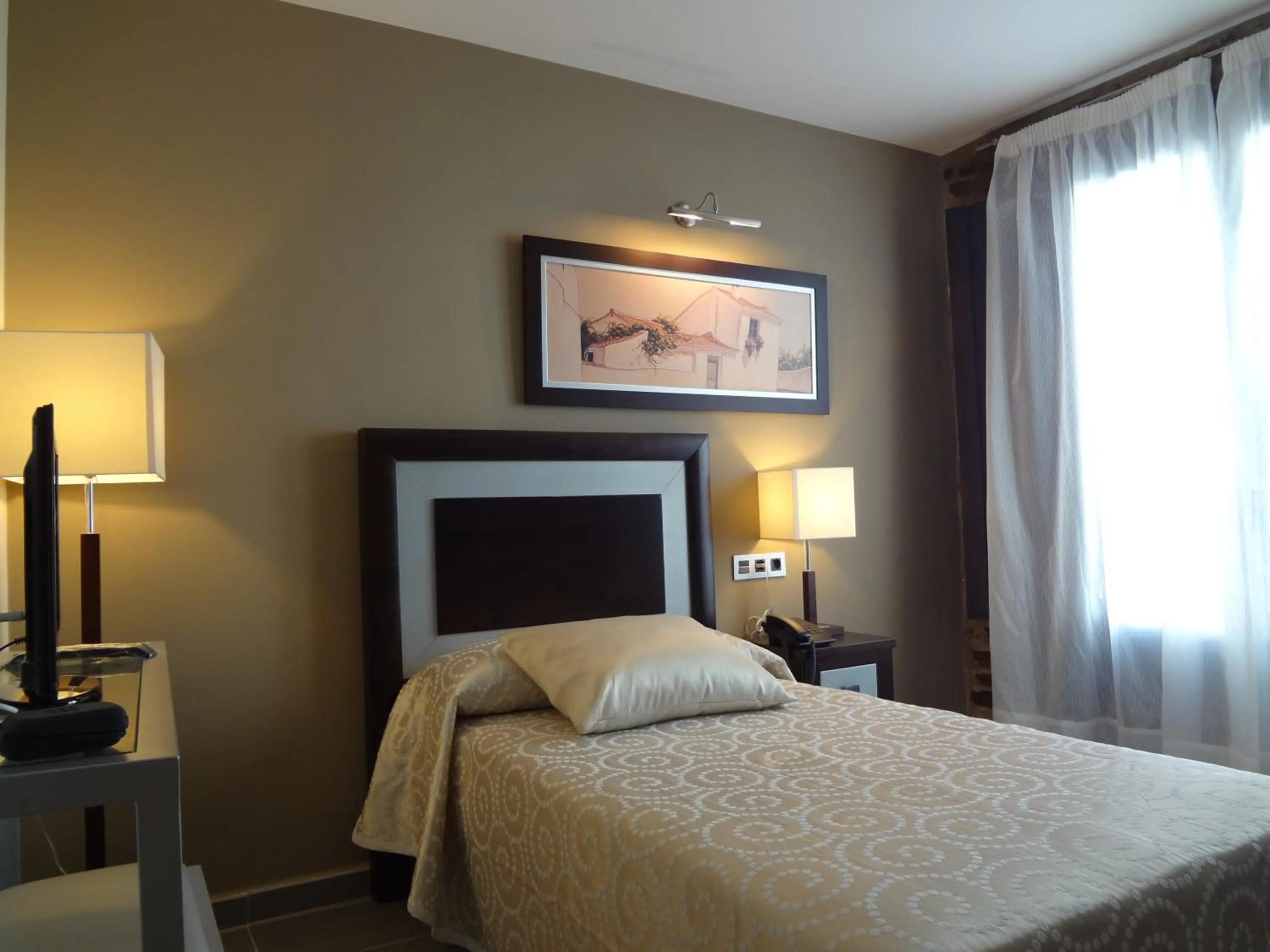 Photo of the whole room, Bed in Hotel Rural Real de Poqueira