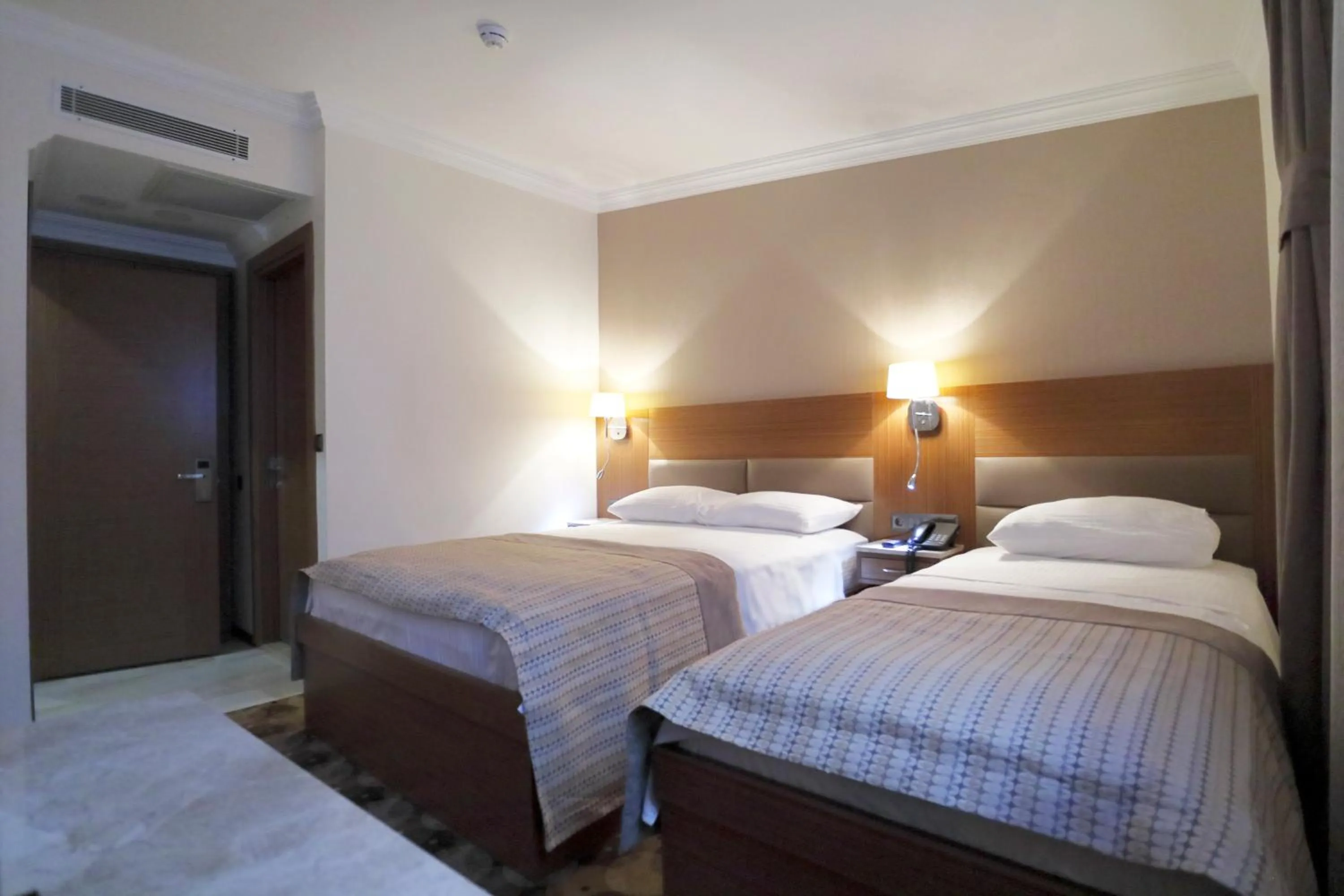 Bed in NL Amsterdam Hotel