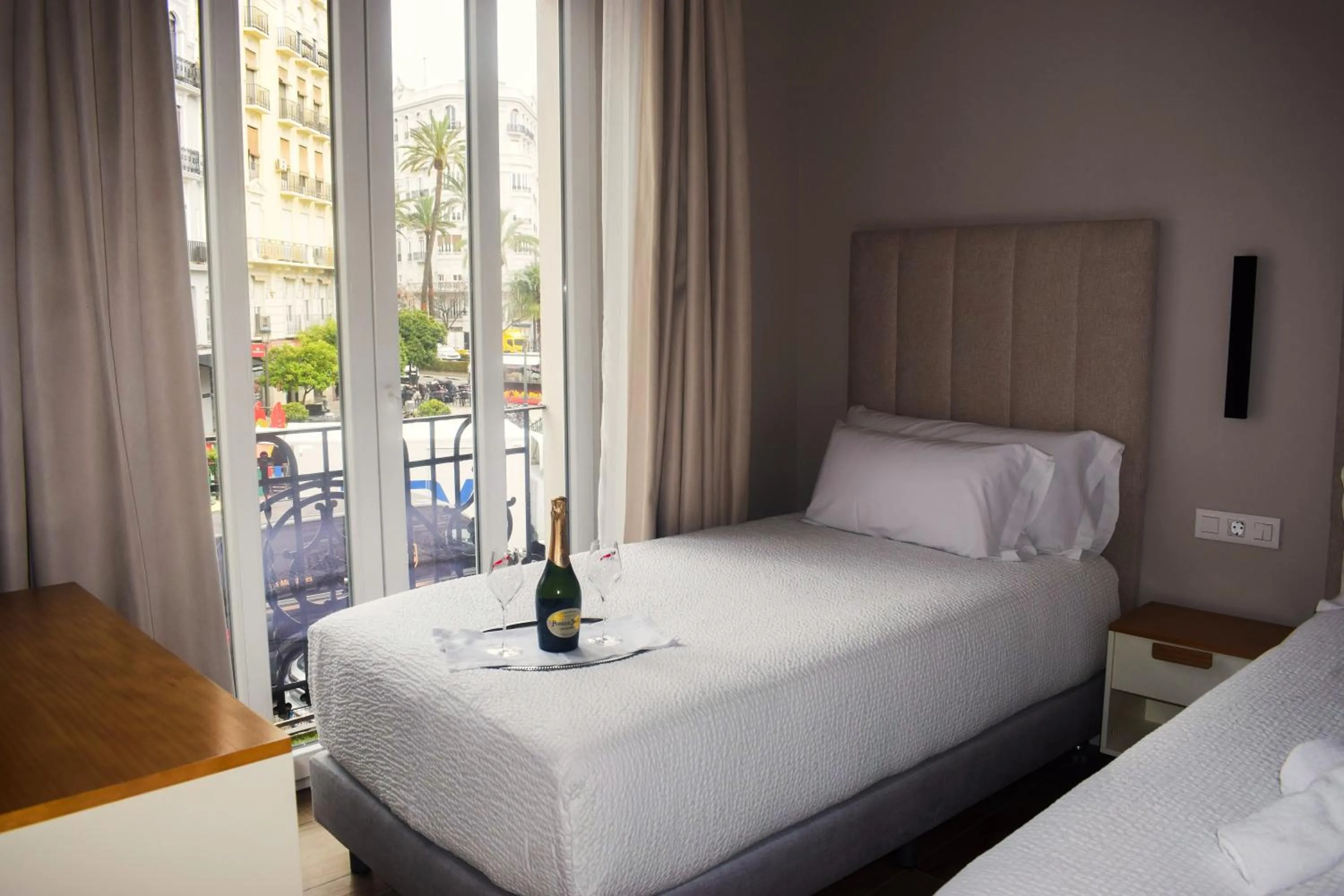 Bed in Valencia Apartamentos Goya