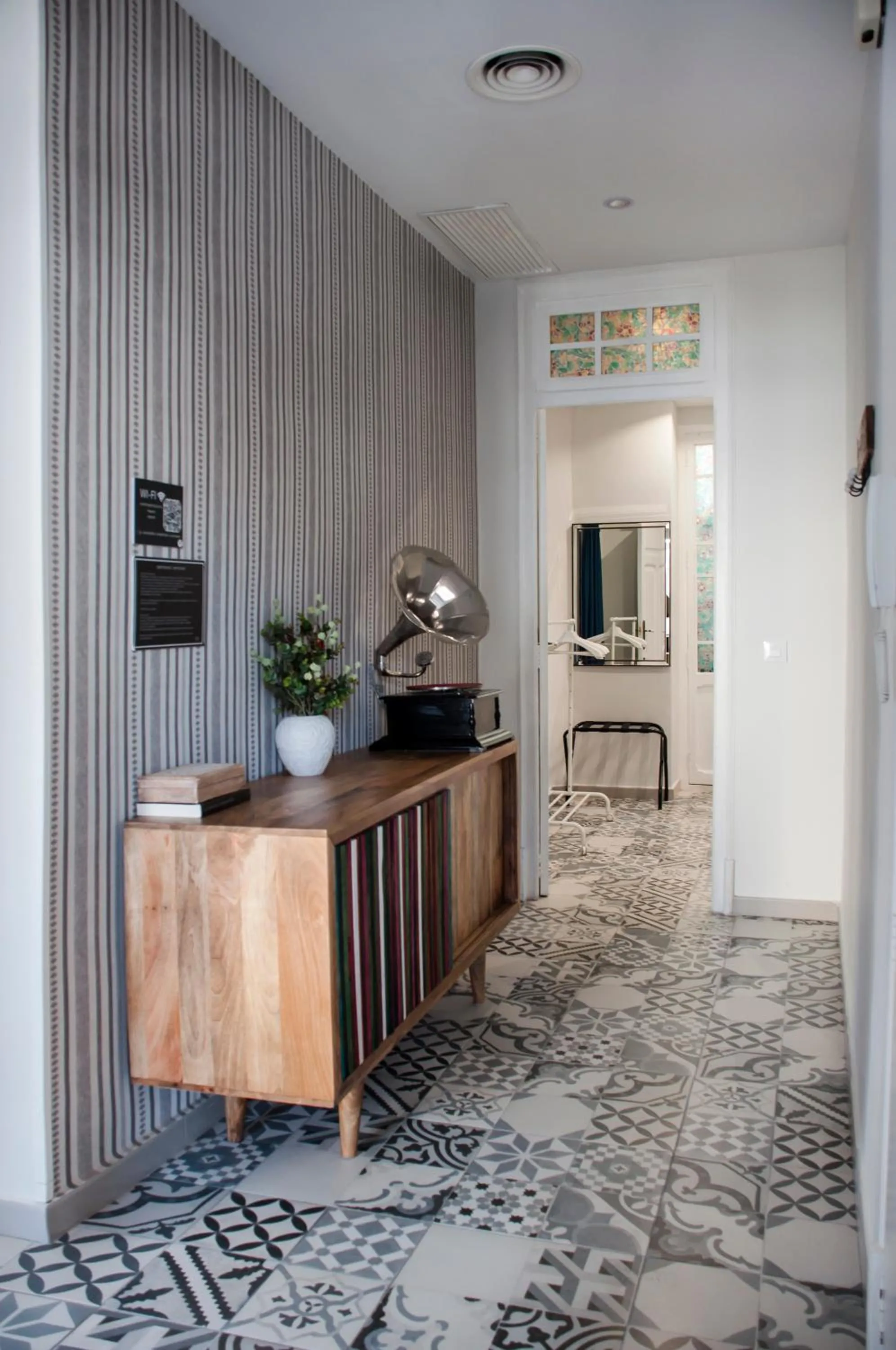 Lobby or reception in Valencia Apartamentos Goya