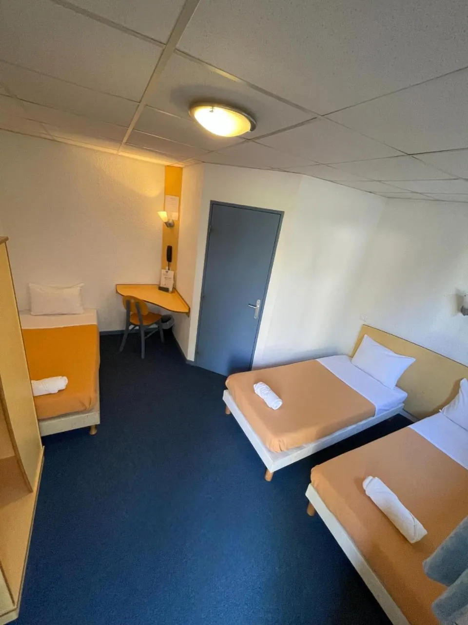 Bed in Hôtel & Résidence Avermes