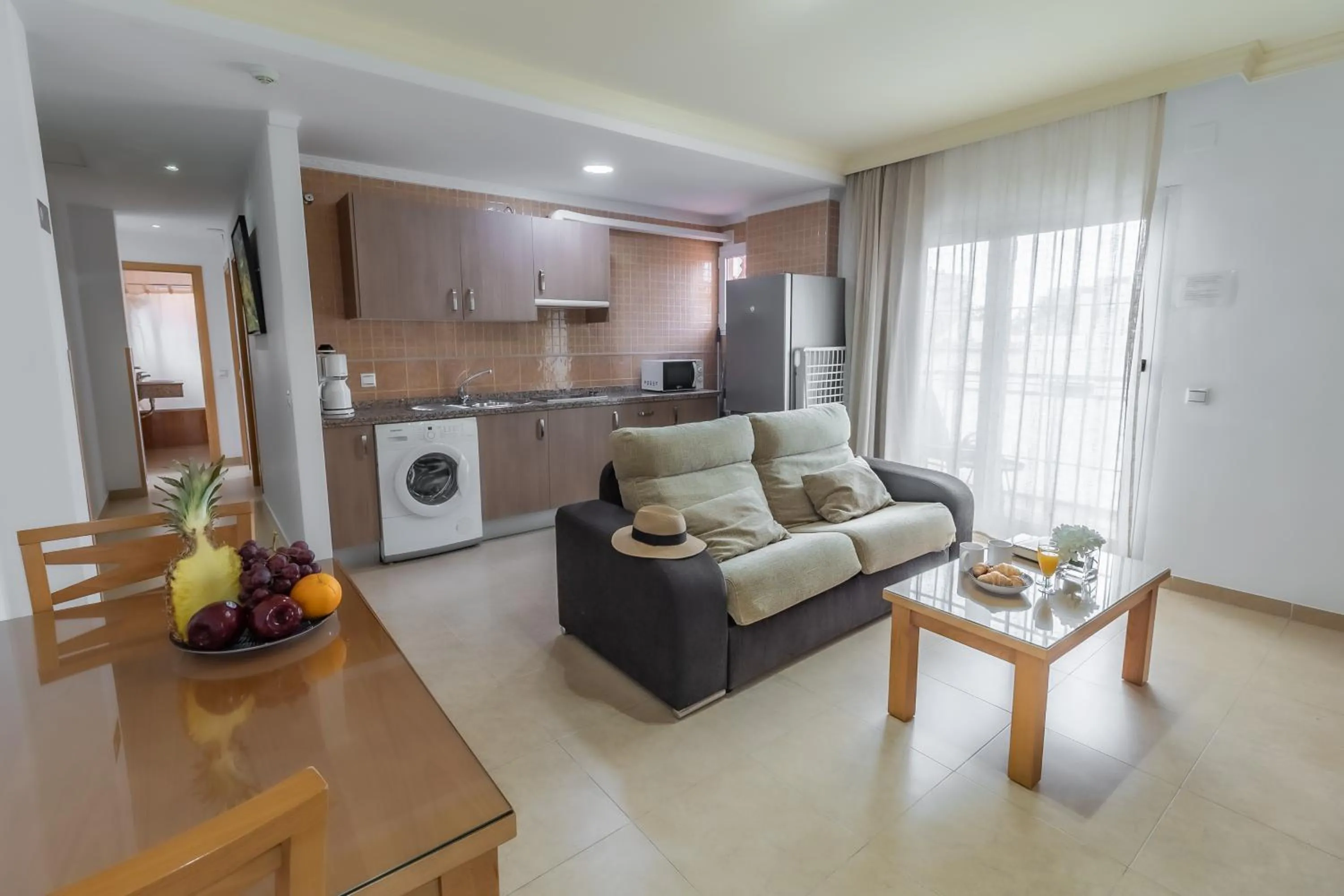 microwave in Apartamentos Turisticos Las Yucas