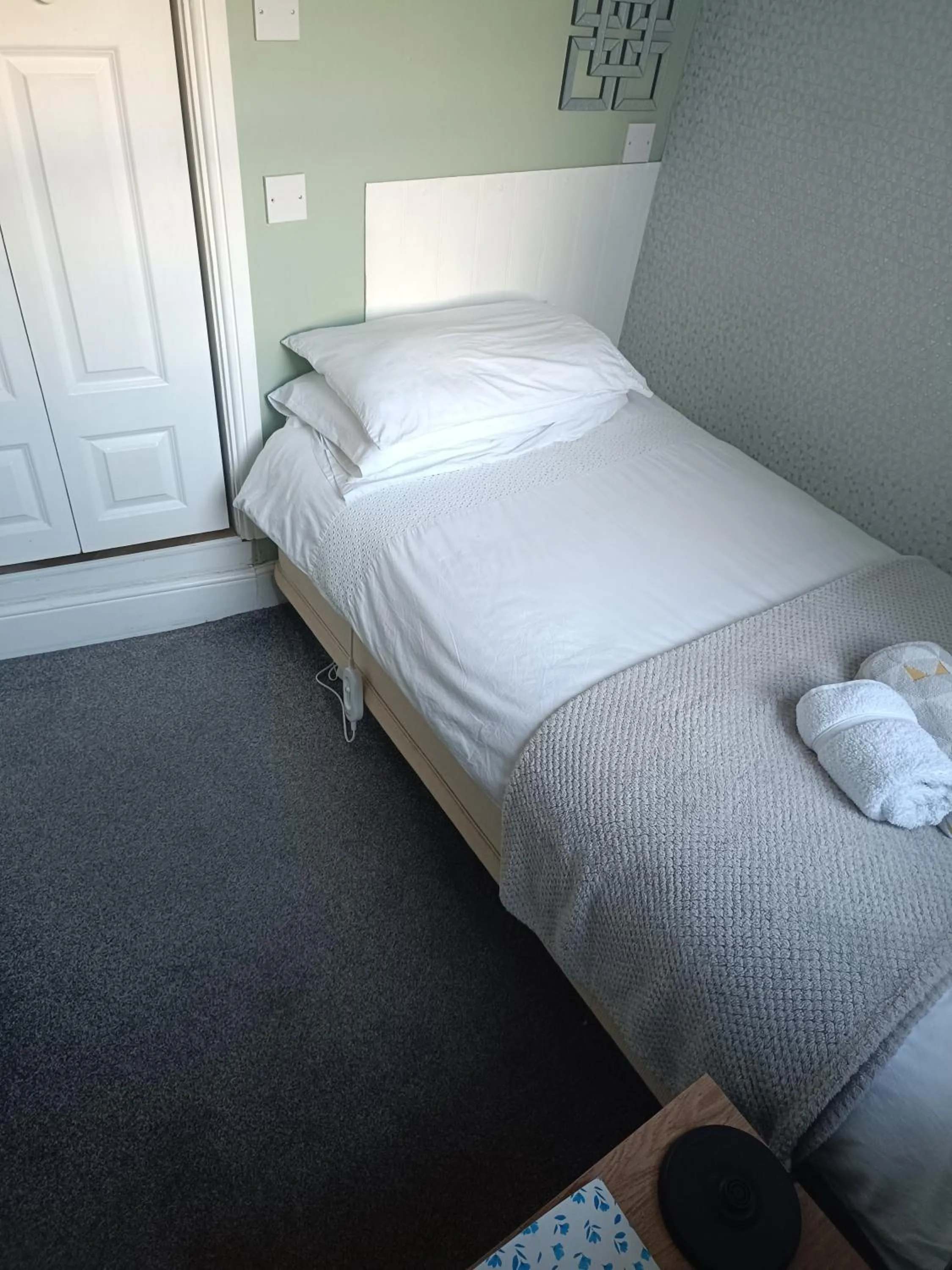 Bed in The Blue Mantle