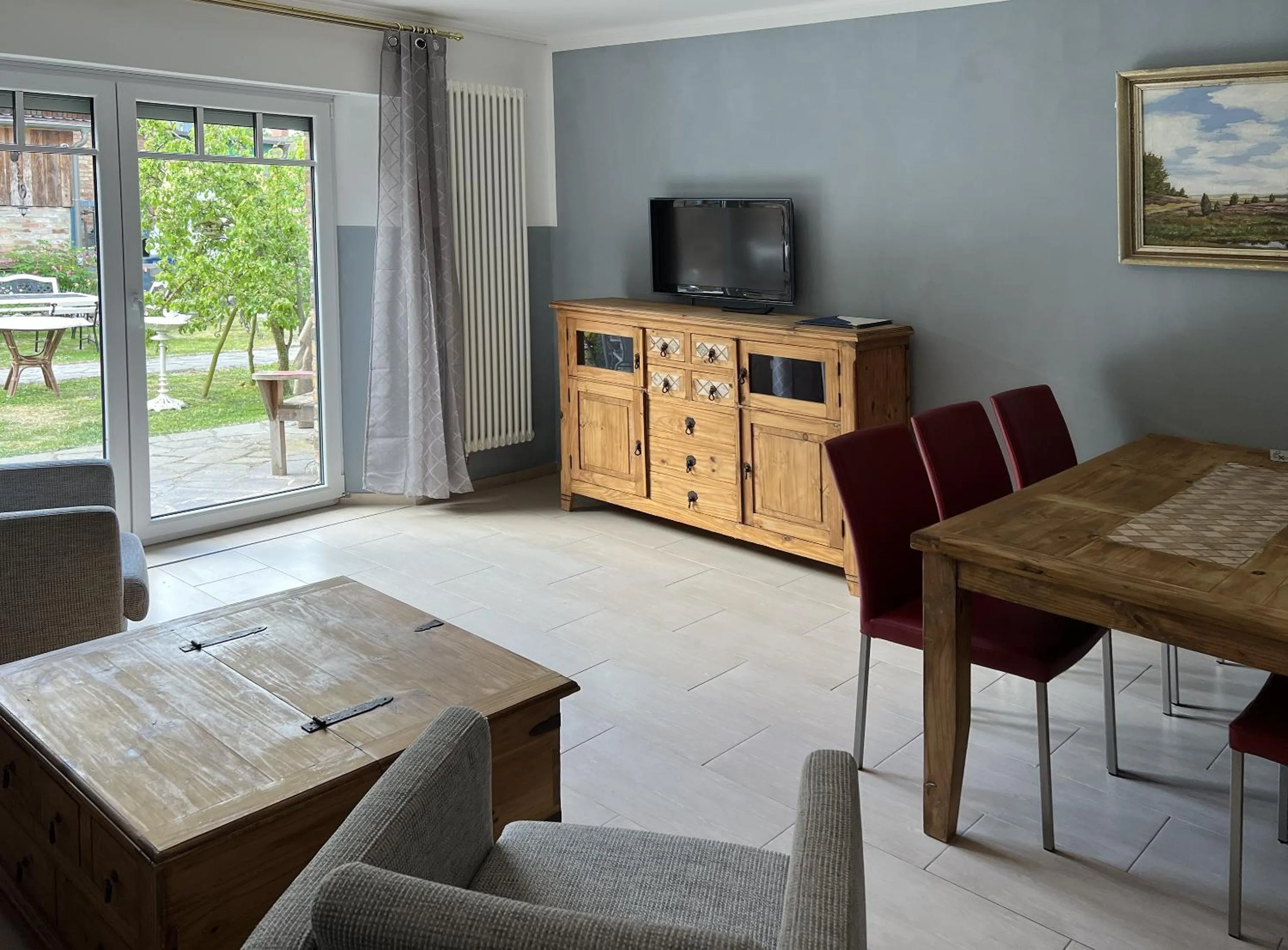 Communal lounge/ TV room in Himmelreich Rügen