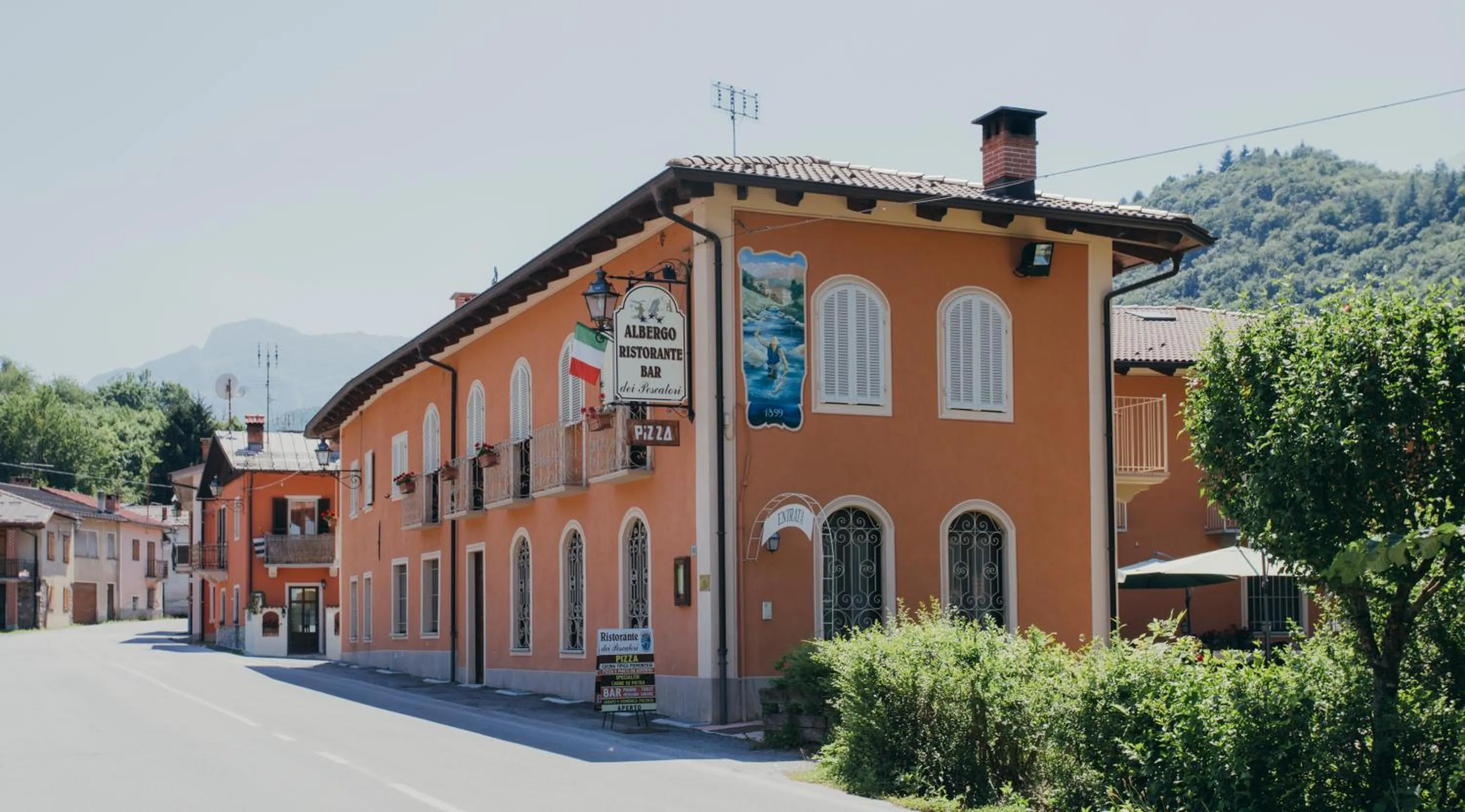 Property building in Albergo dei Pescatori