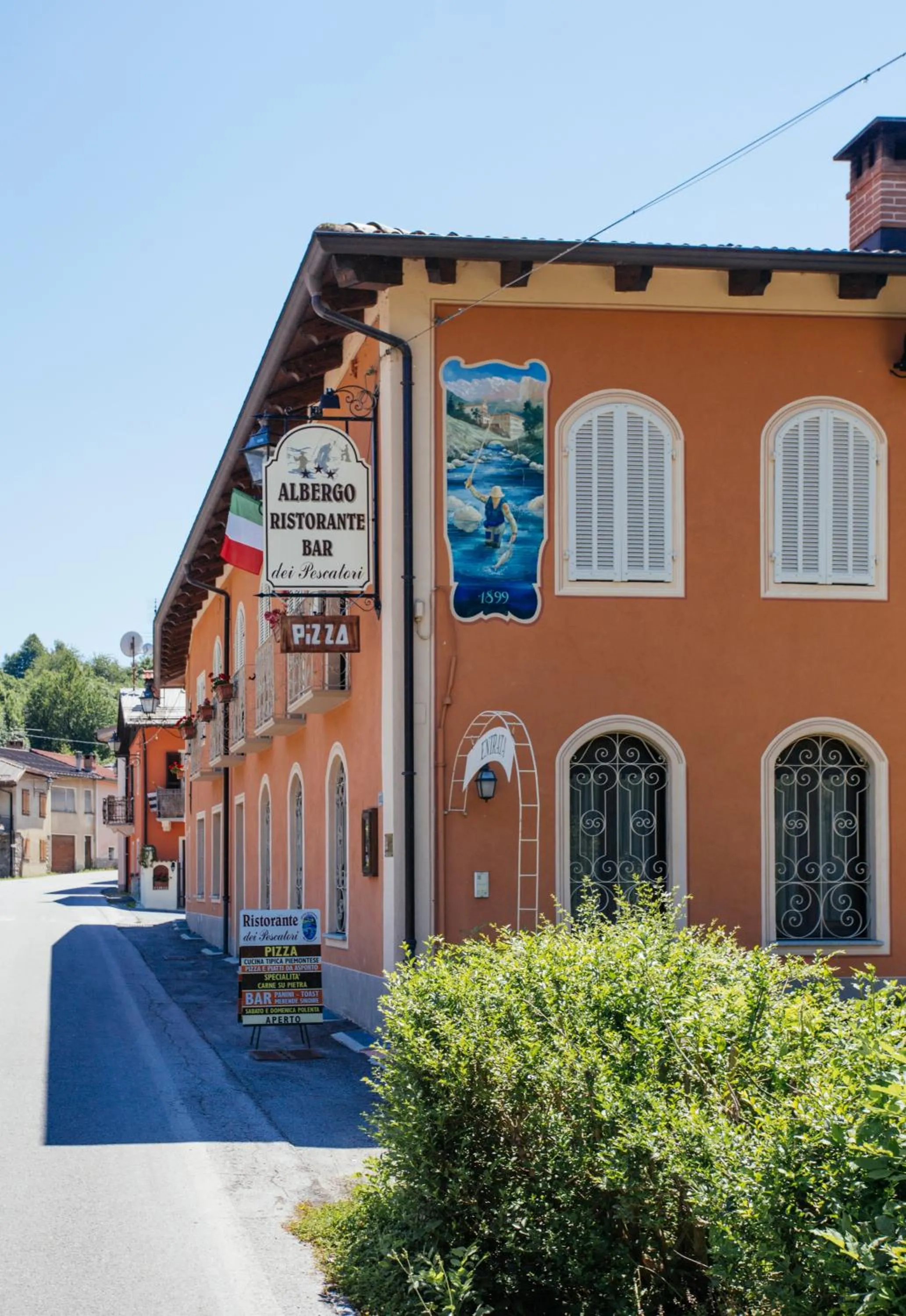 Property building in Albergo dei Pescatori