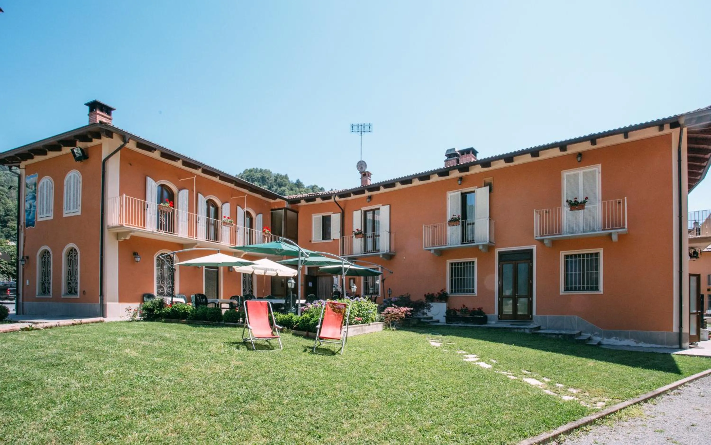 Garden view in Albergo dei Pescatori
