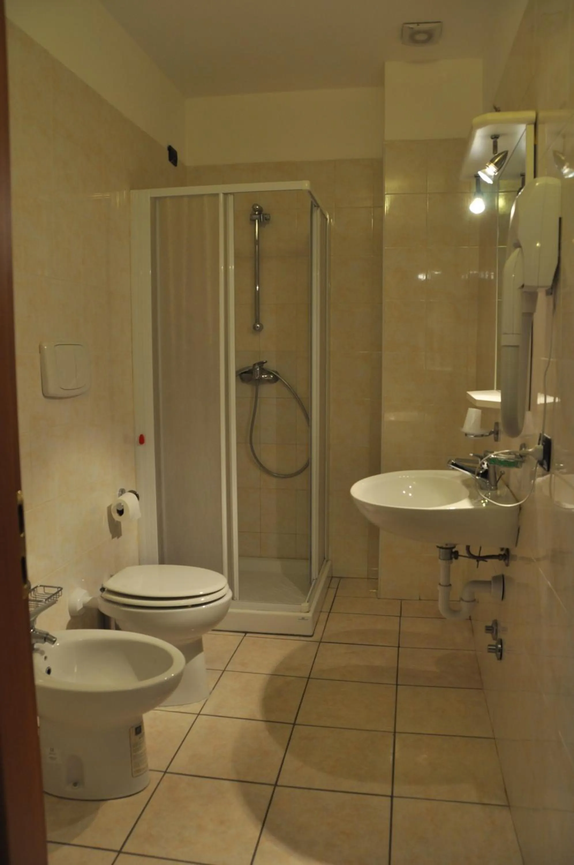 Shower in Hotel Belforte