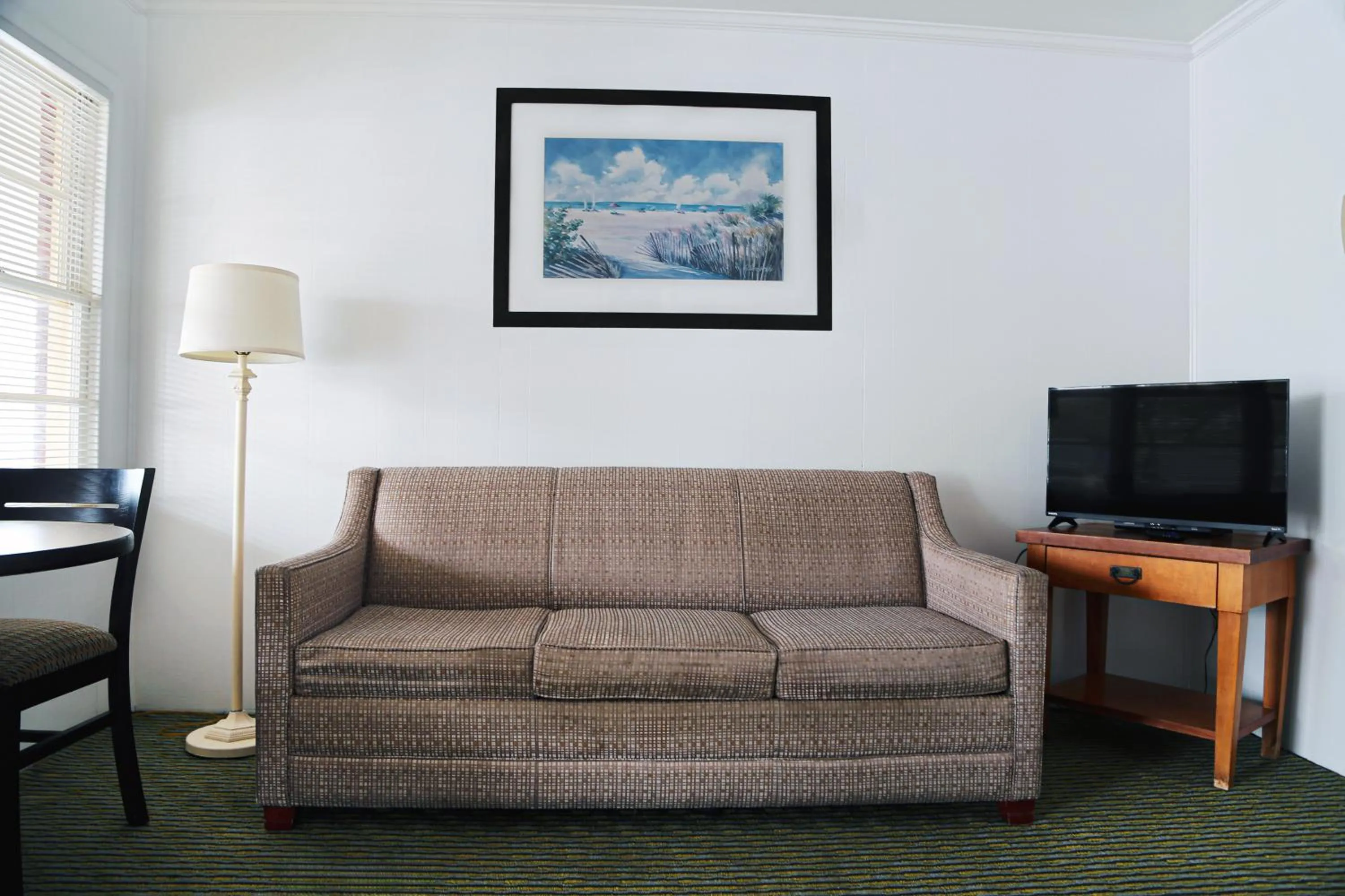Living room in Oceanic Motel